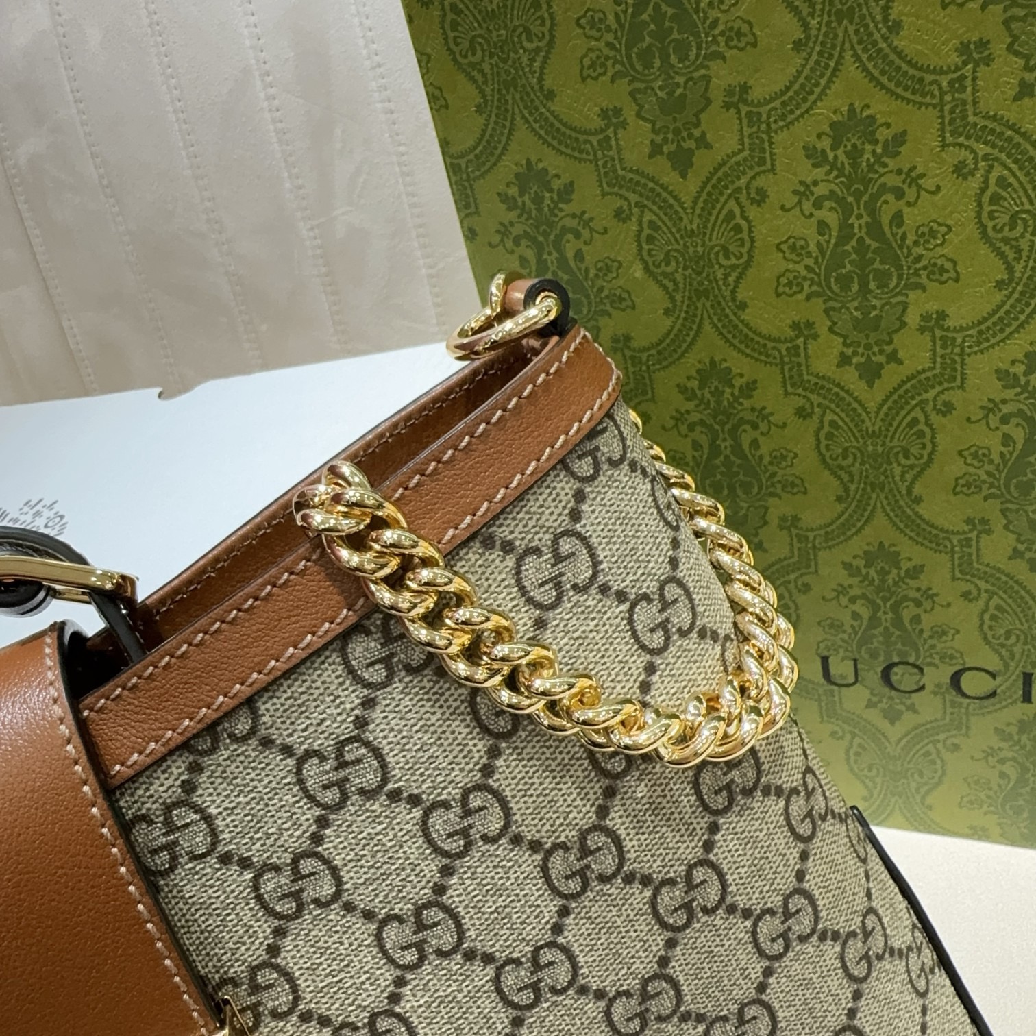 G*u*i padlock gg medium shoulder brown bag 32.5cm