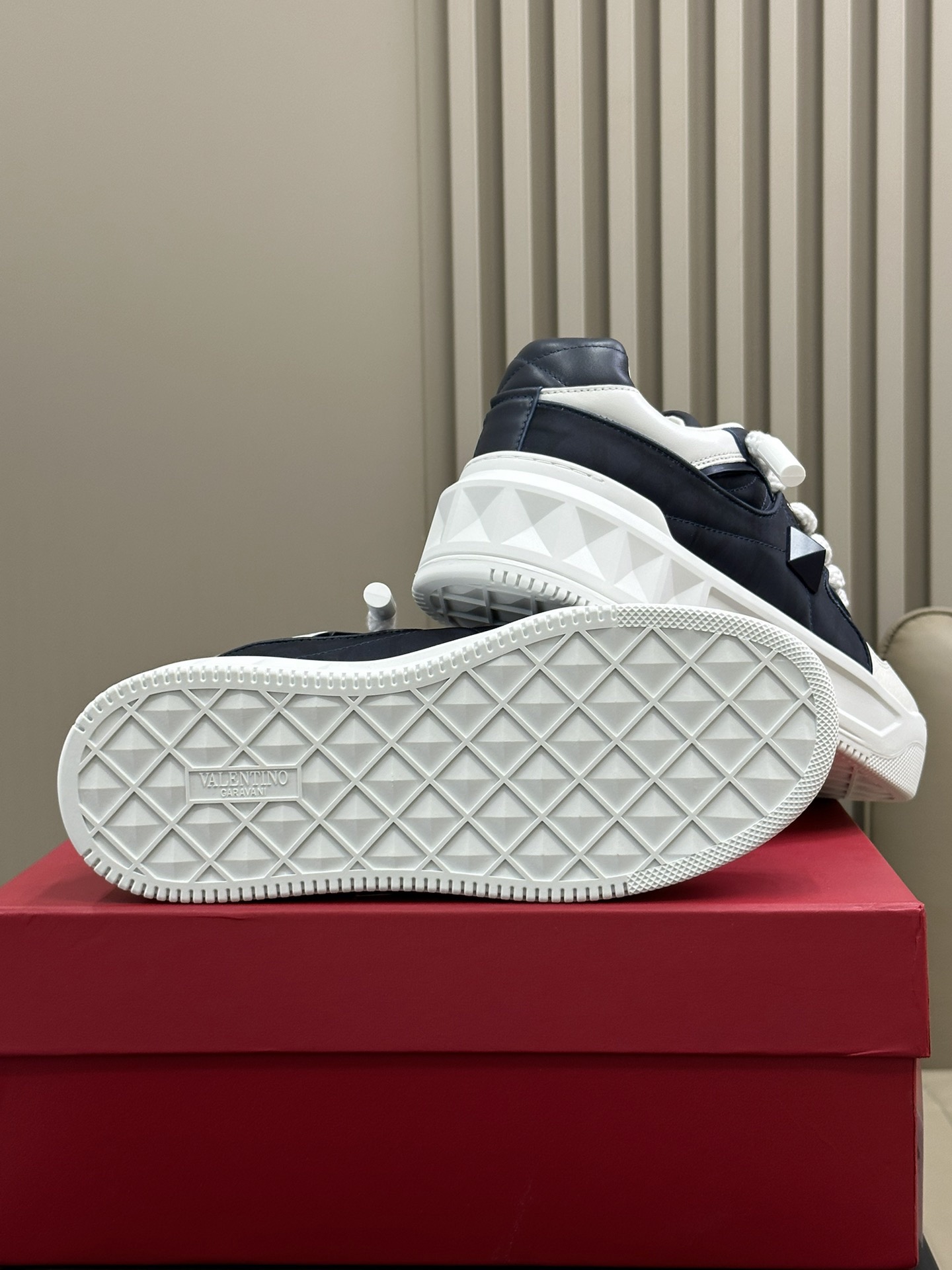 Valentino sneaker 2024091101