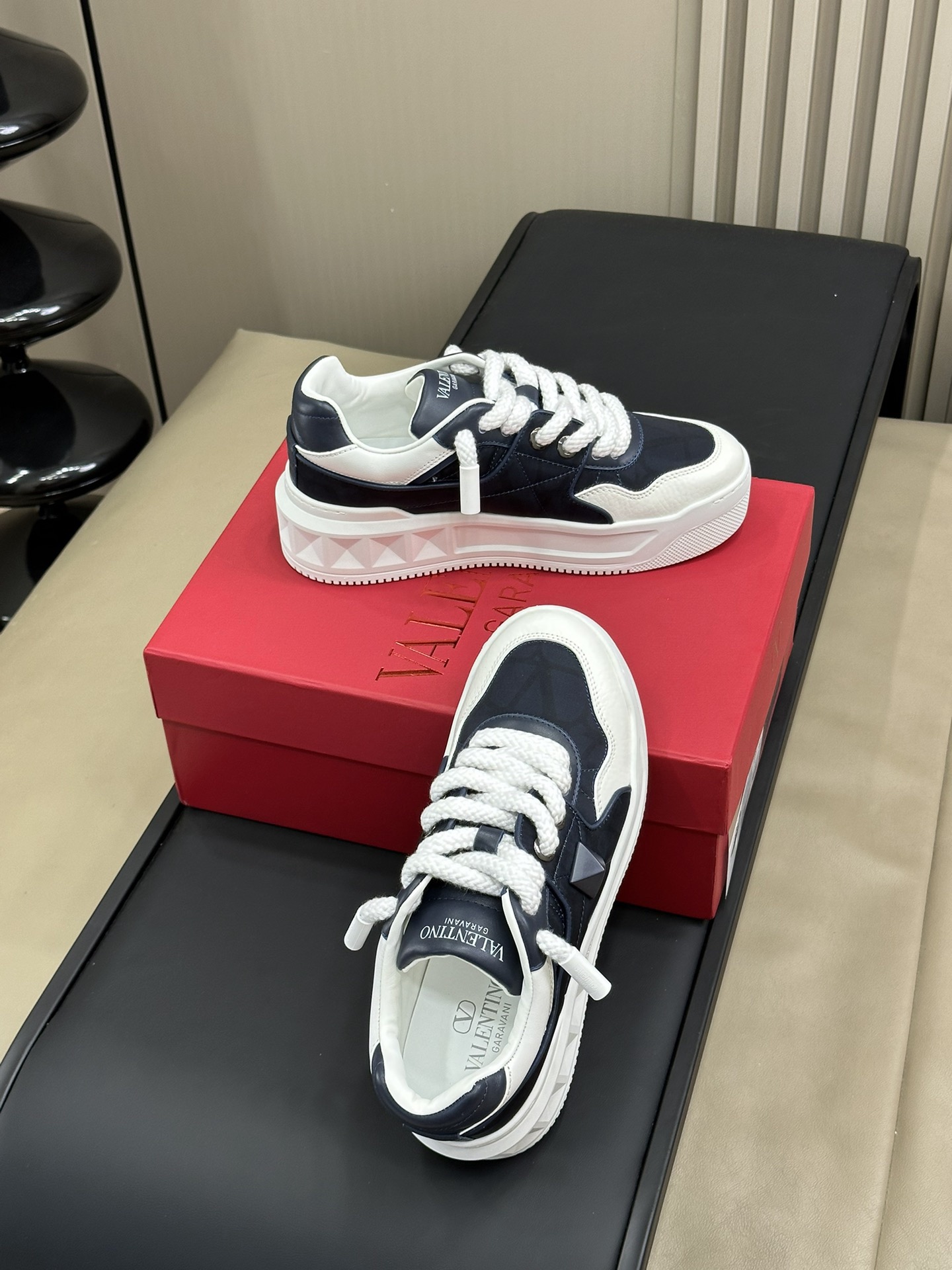 Valentino sneaker 2024091101