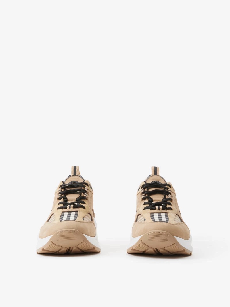 B**rry sneaker 2024091701