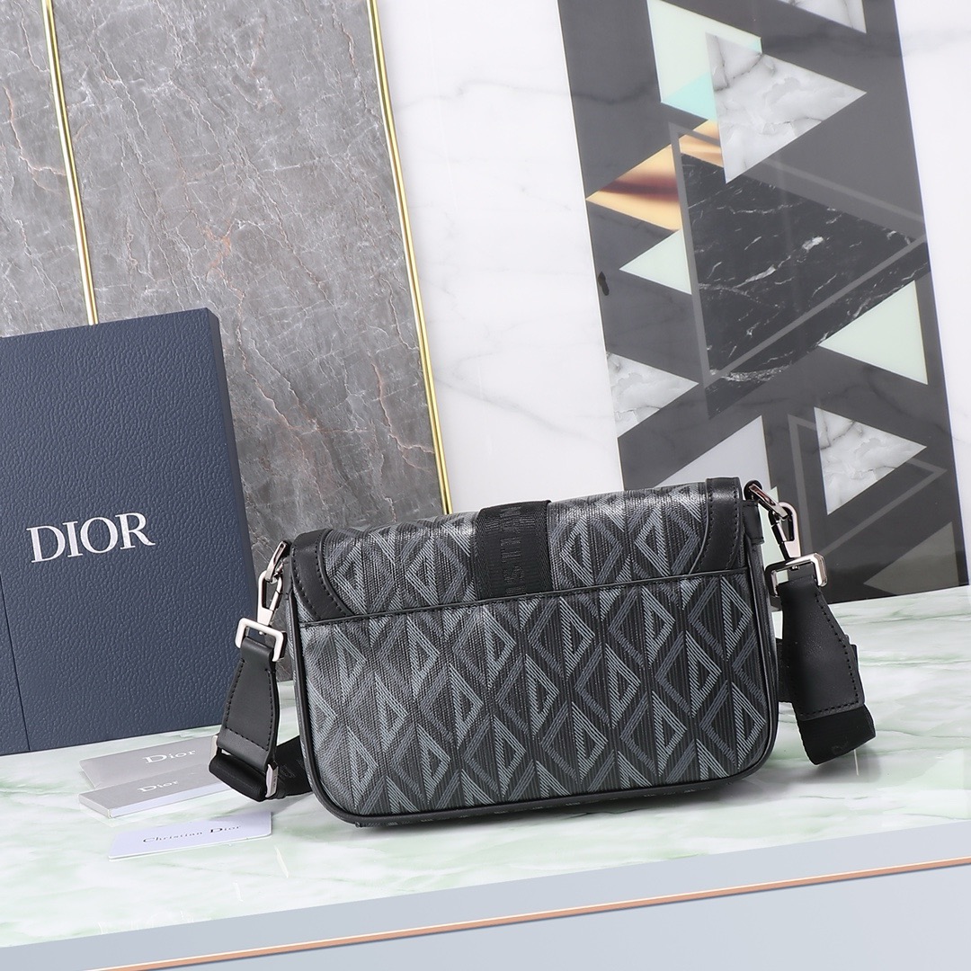 D*or hit the road messenger bag with flap 27*17*9cm