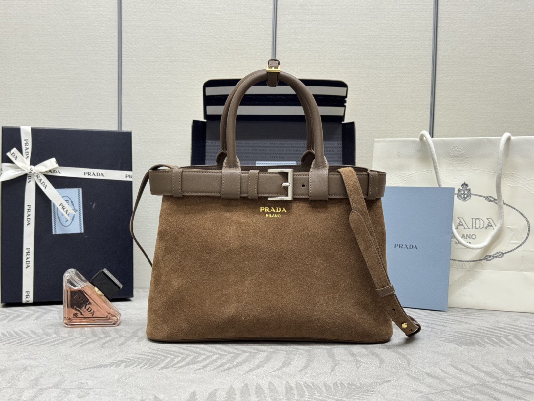 Pra*a buckle bag 32*23*11cm 2024100801