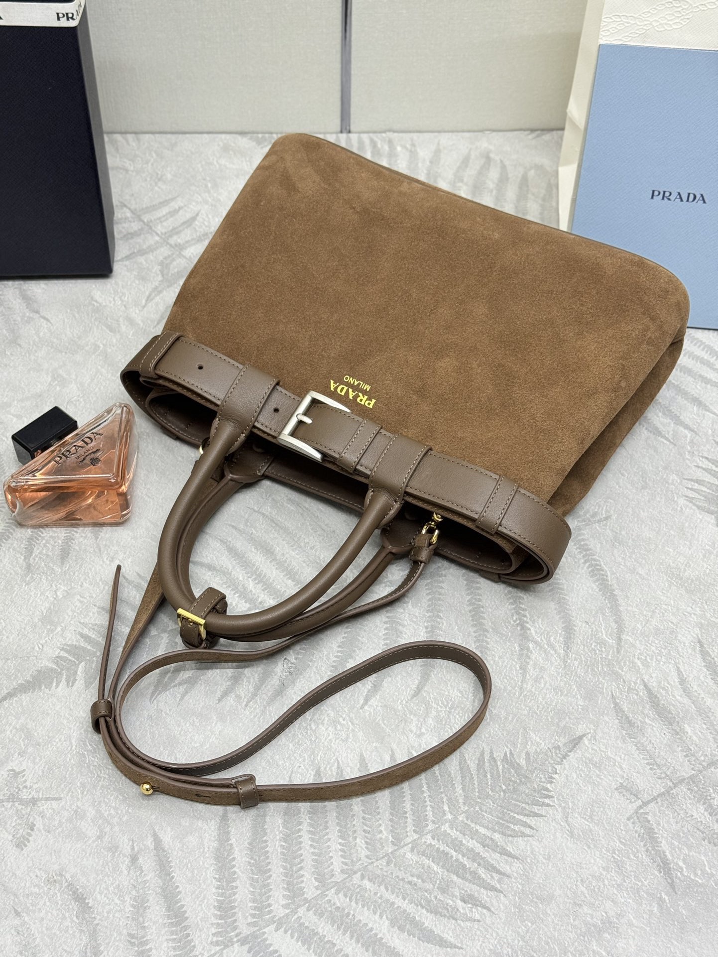 Pra*a buckle bag 32*23*11cm 2024100801