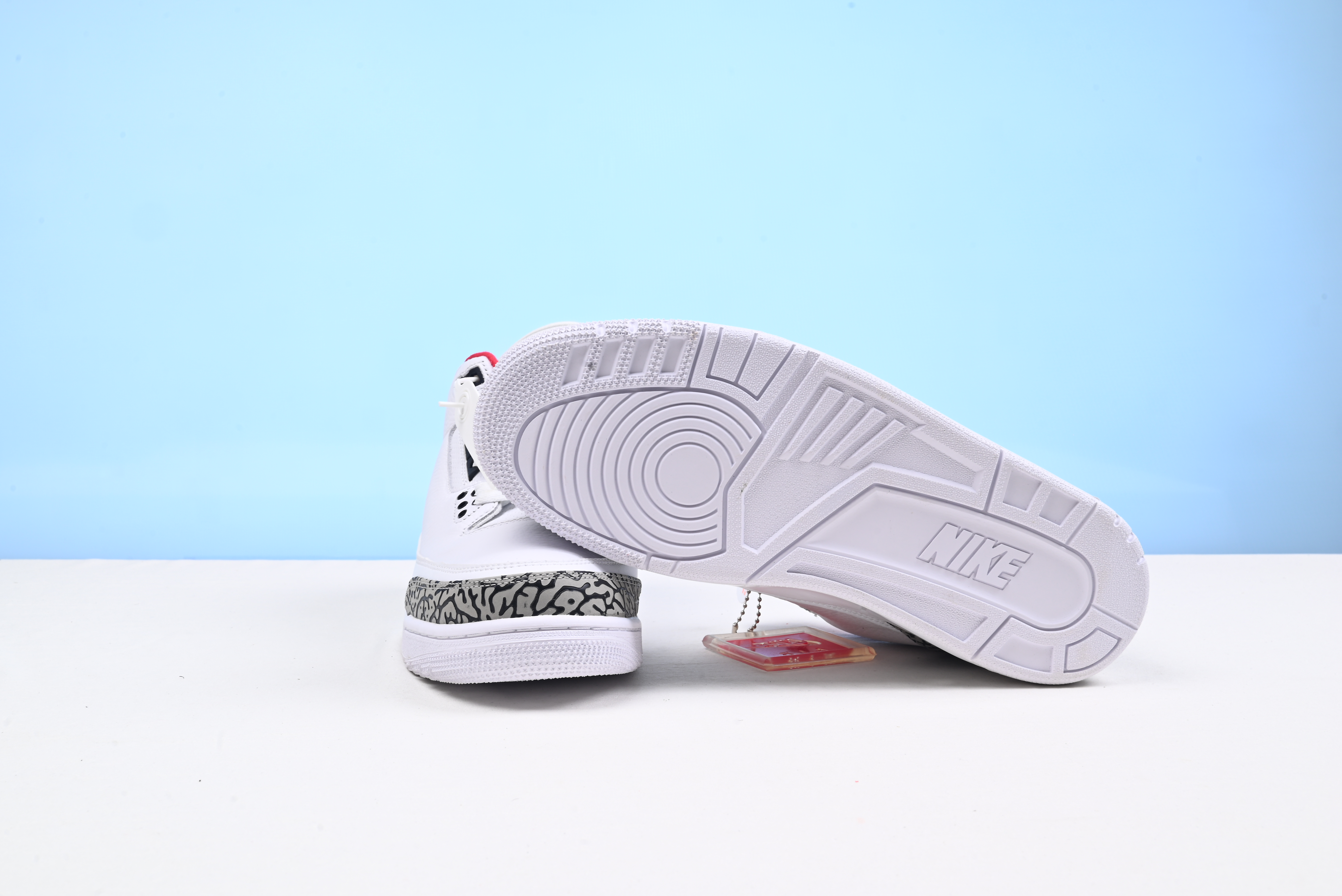 Jordan 3 Retro Seoul AV8370-100