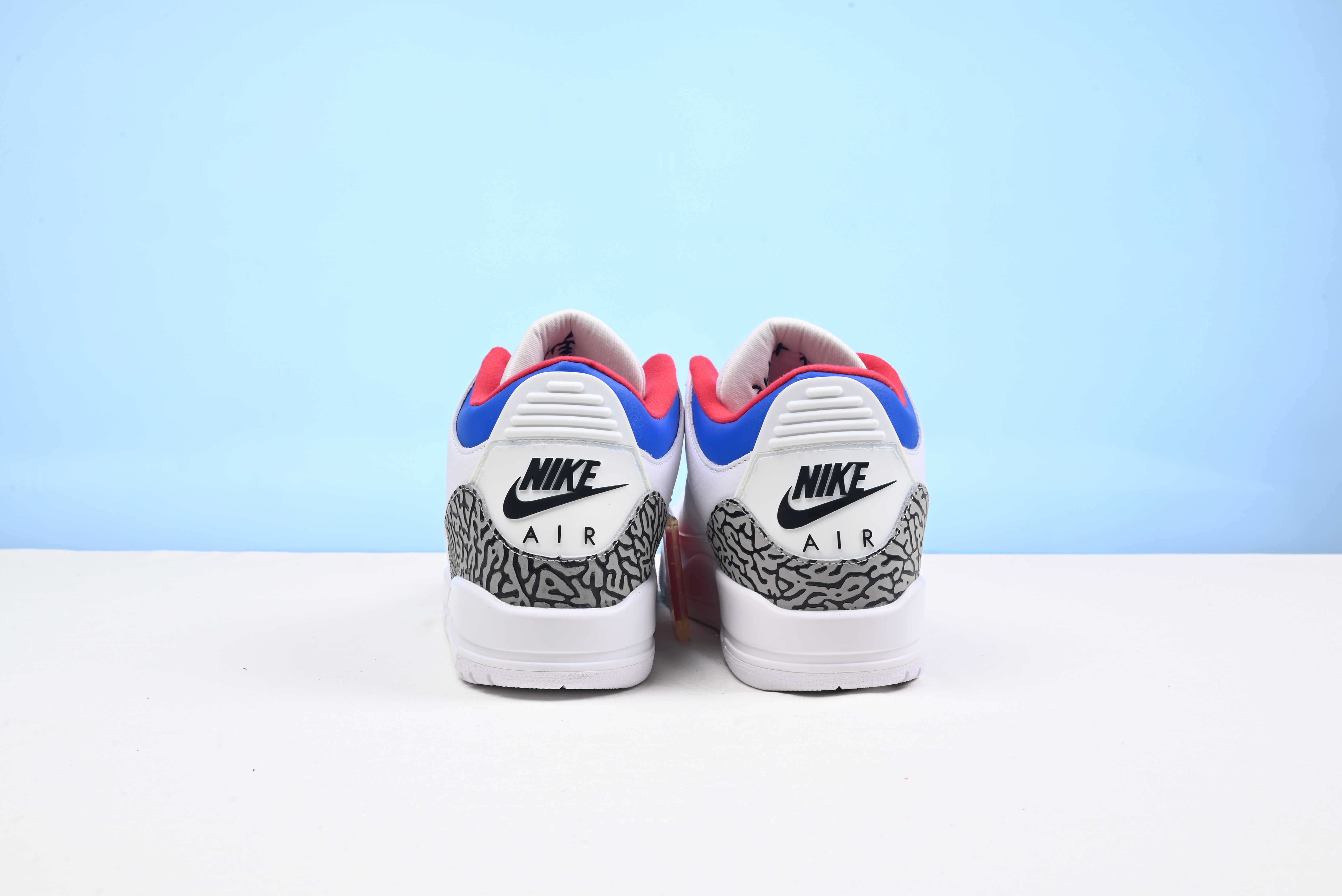 Jordan 3 Retro Seoul AV8370-100