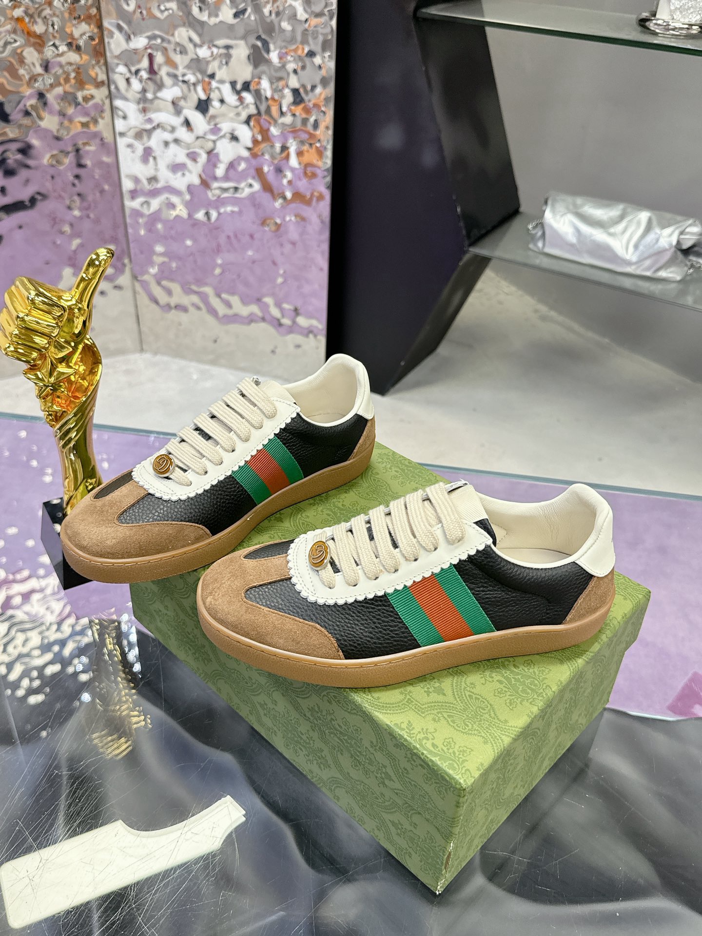 G*u*i sneaker 2024100901
