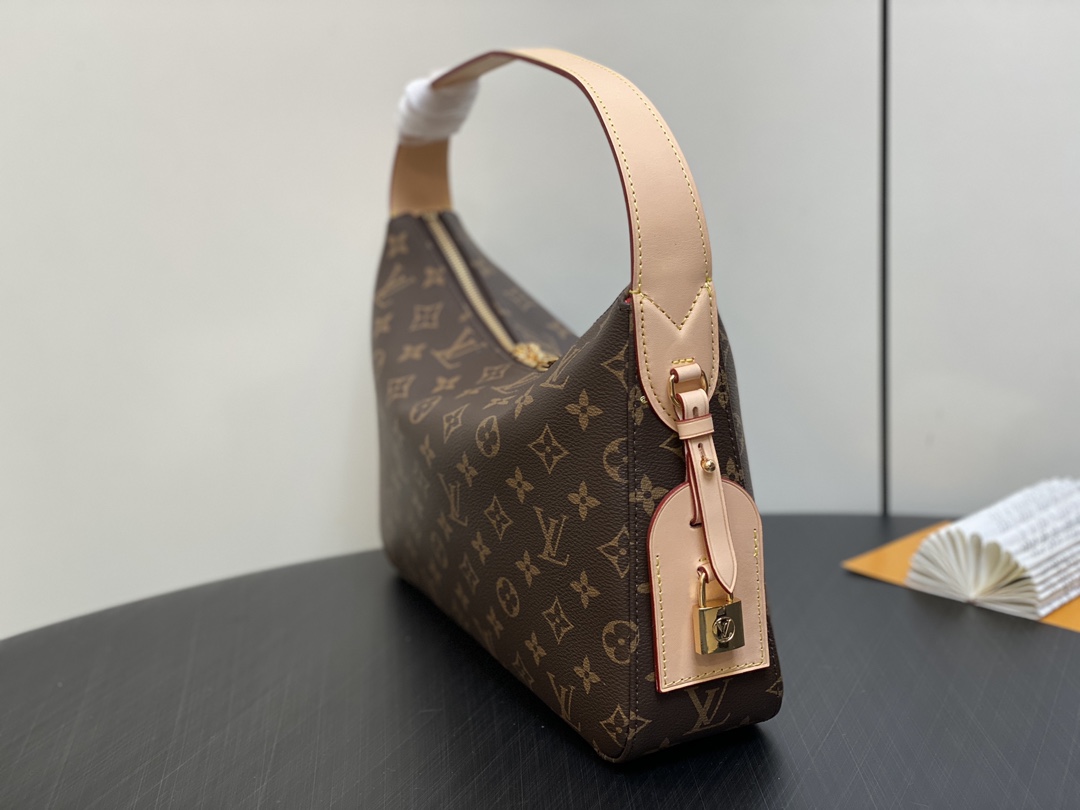 LV Slouchy PM size 33*22*9CM