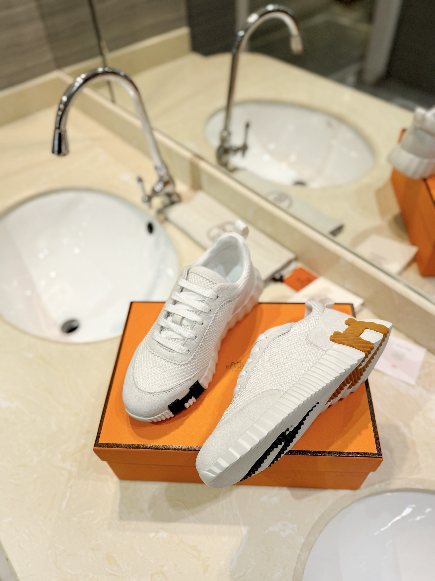 H**mes sneaker 2024101101