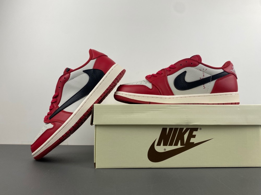 Travis Scott x Air Jordan 1 Chicago DZ4137-700
