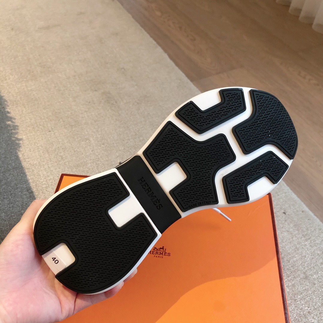 H**mes sneaker 2024101801
