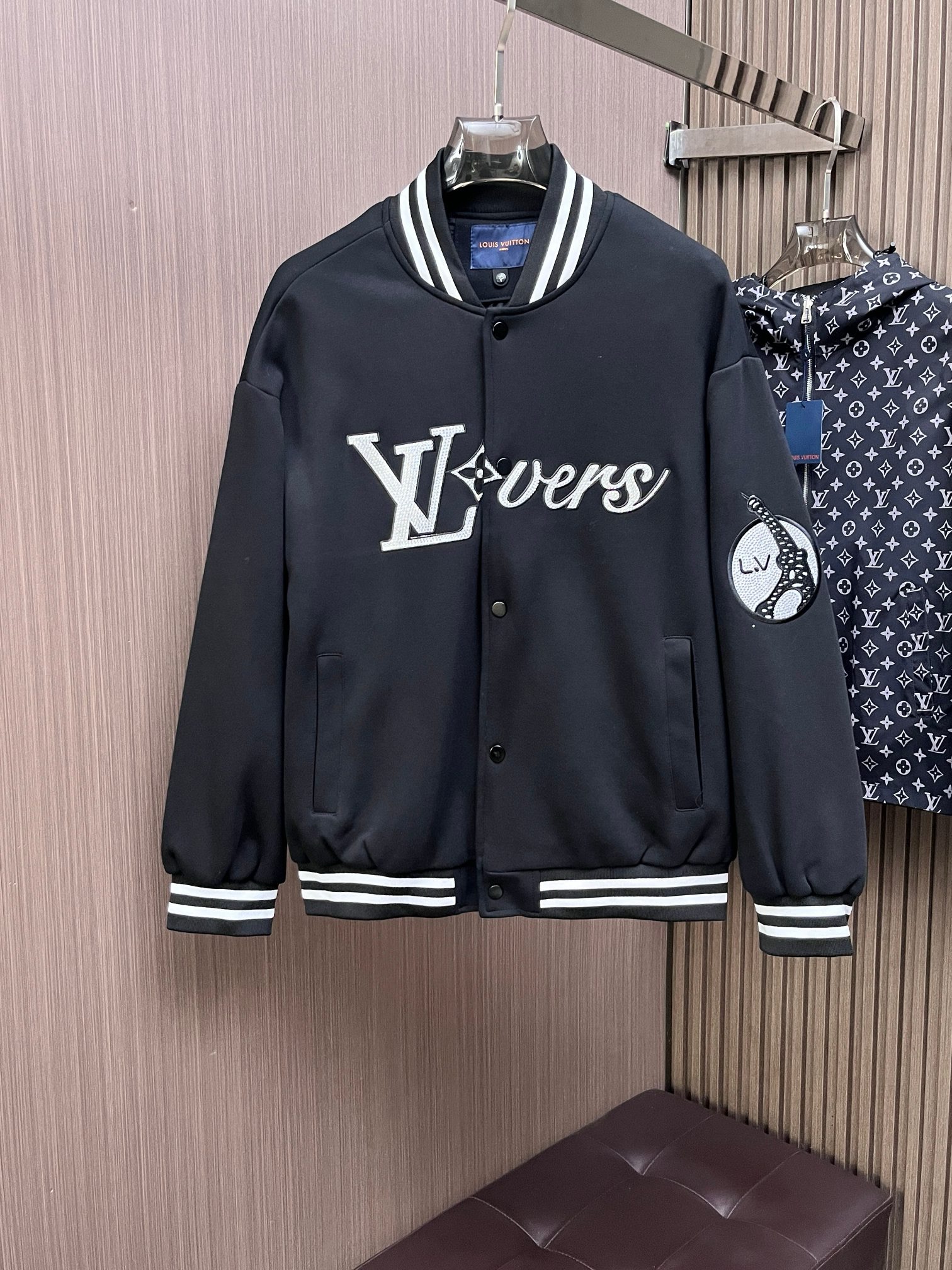 Ba*len*cia*ga jacket 2024101802