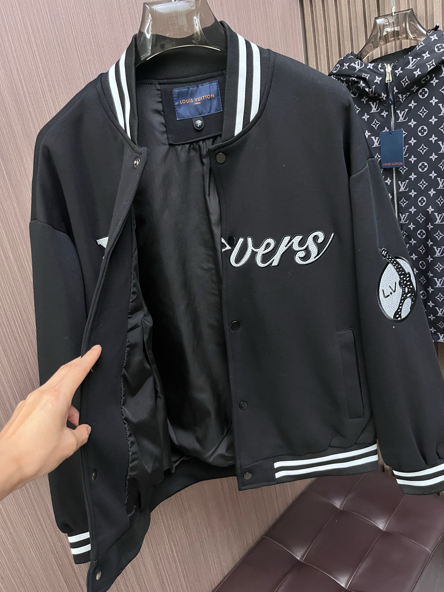 Ba*len*cia*ga jacket 2024101802