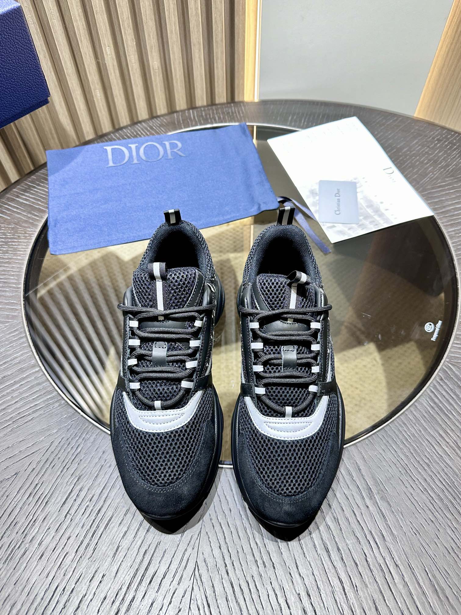 D*or b22 sneaker 2024101804
