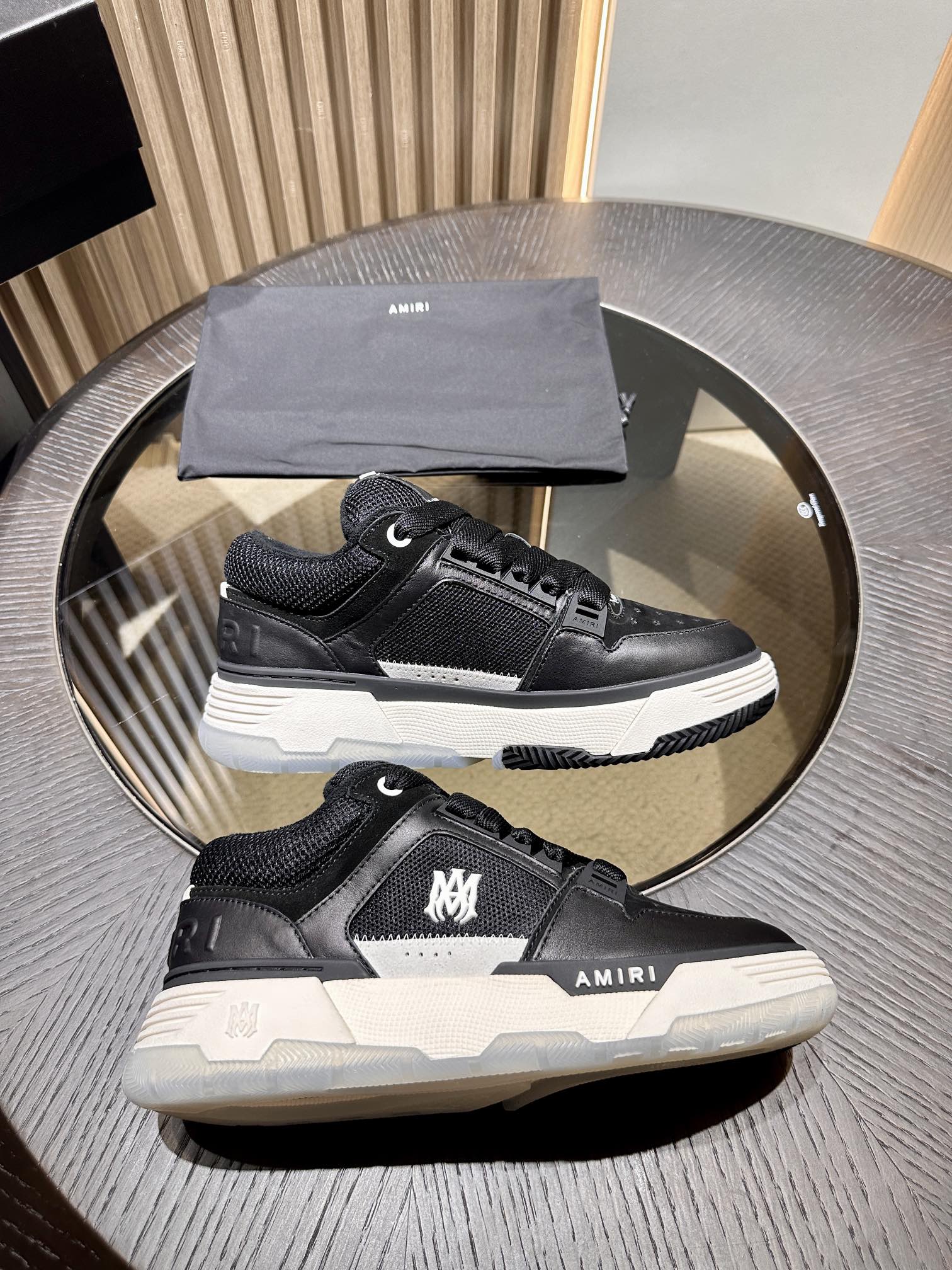Amiri sneaker 2024101801