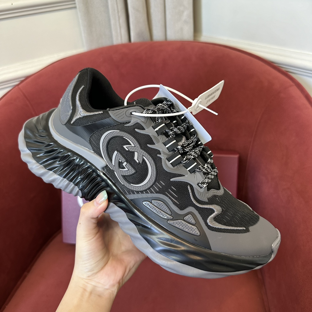 G*u*i sneaker 2024101802
