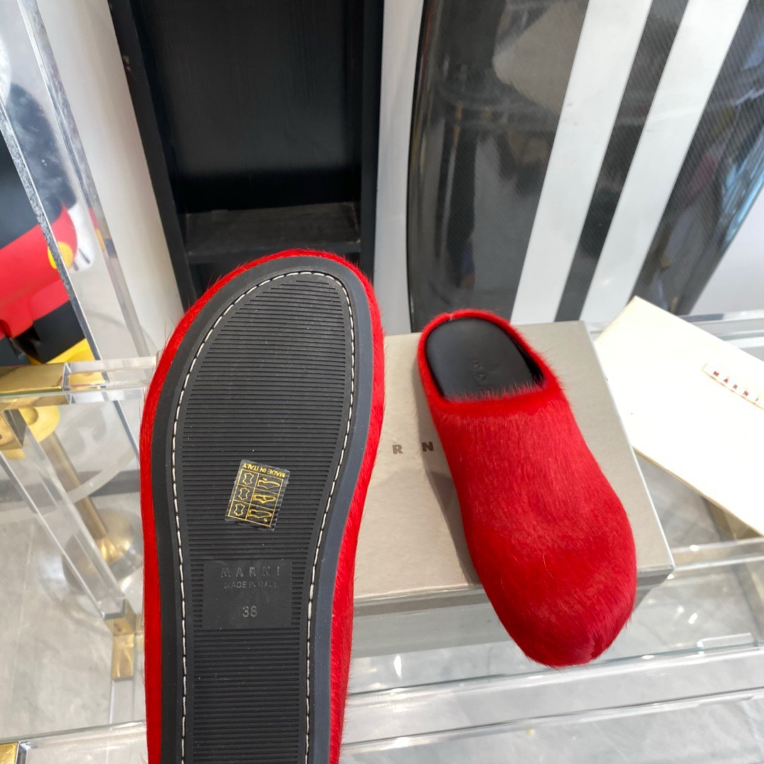 Marni slide red 2024101801