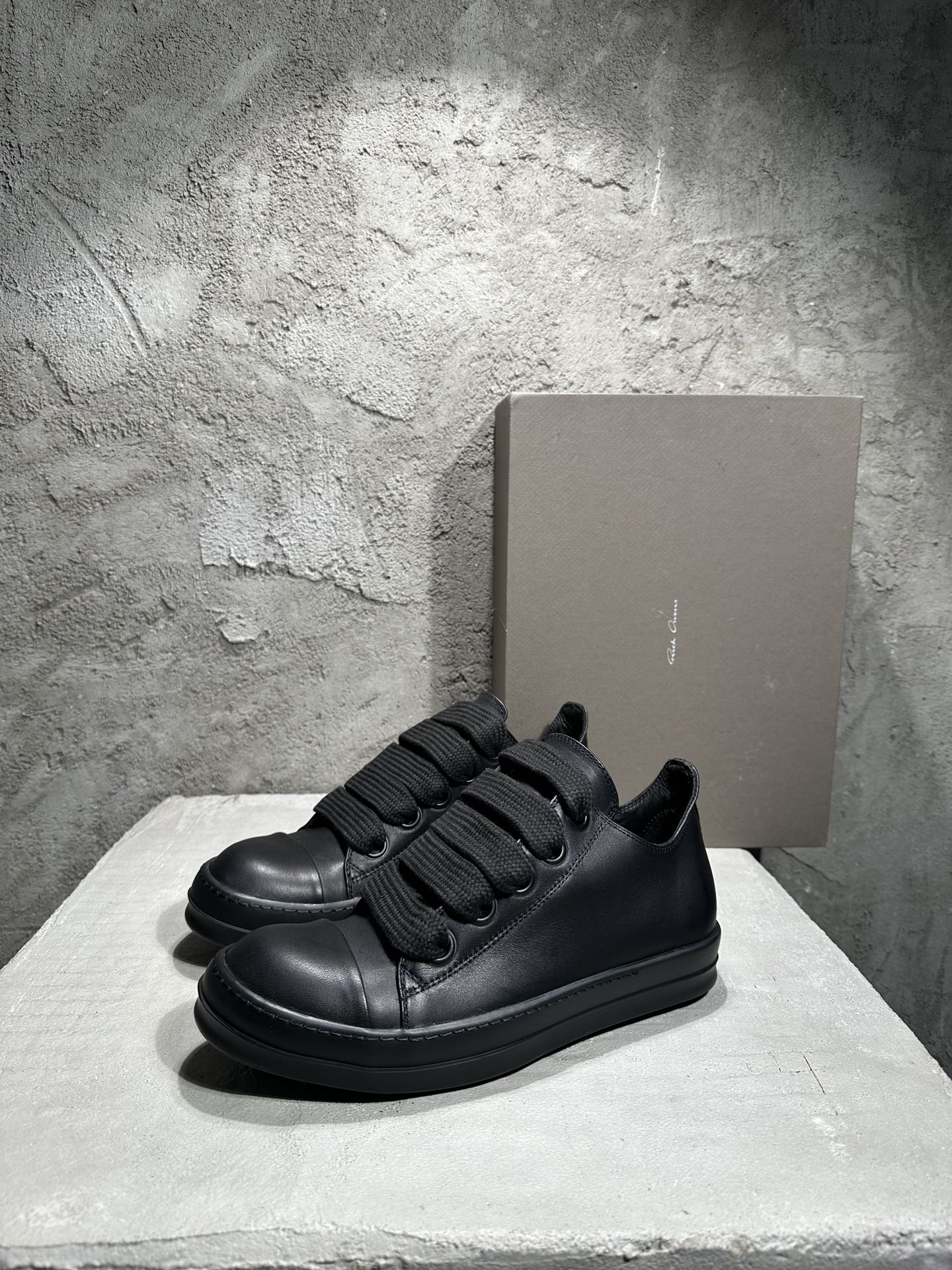 Rick Owens 2024102501