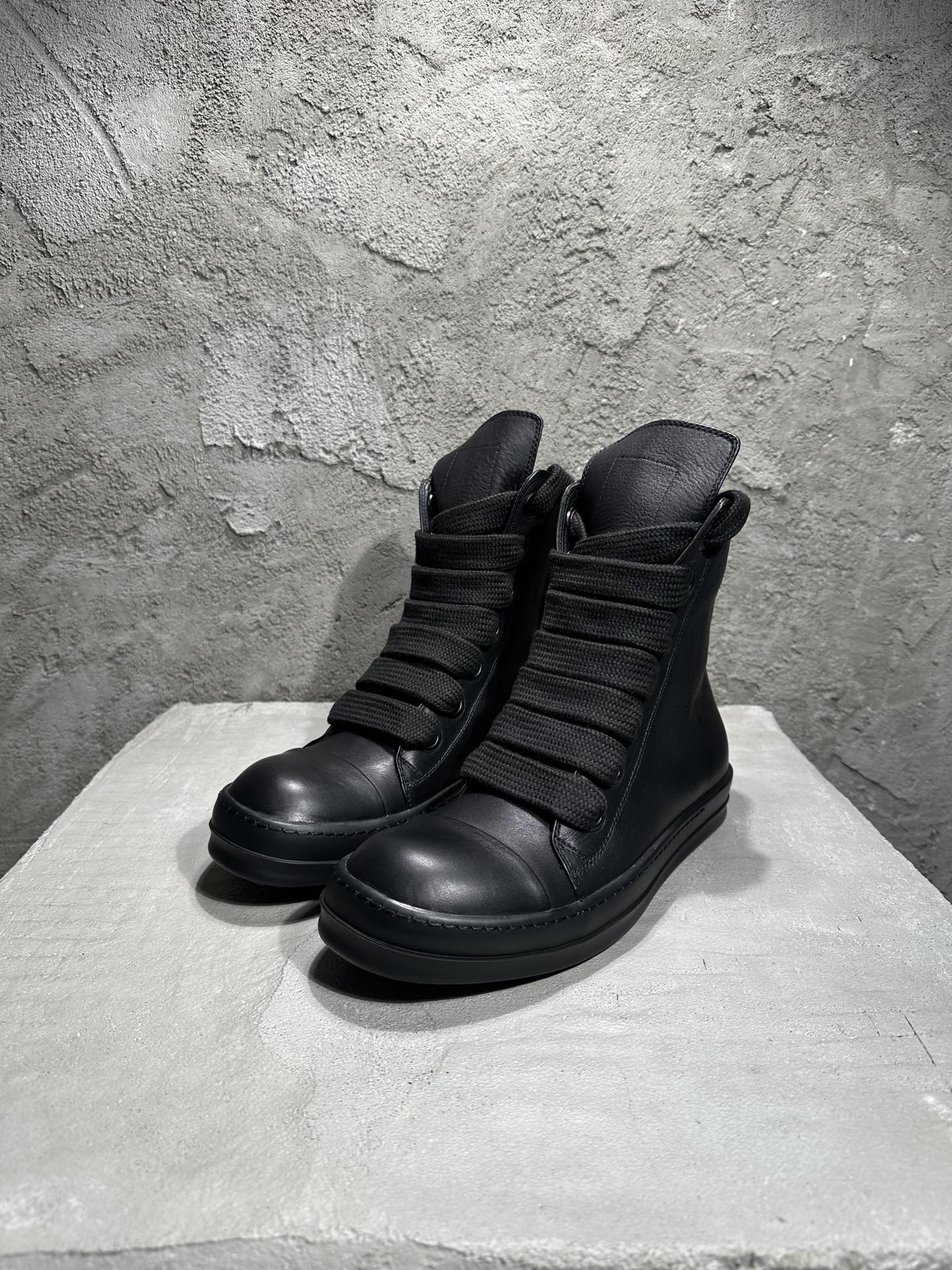 Rick Owens 2024102502