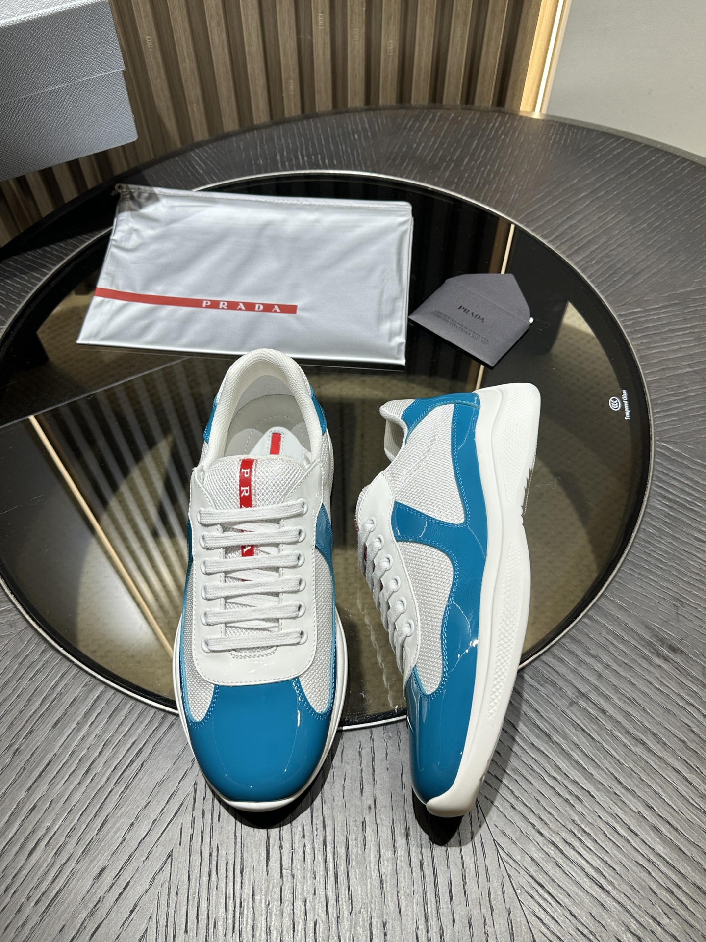 Pra*a sneaker 2024102502