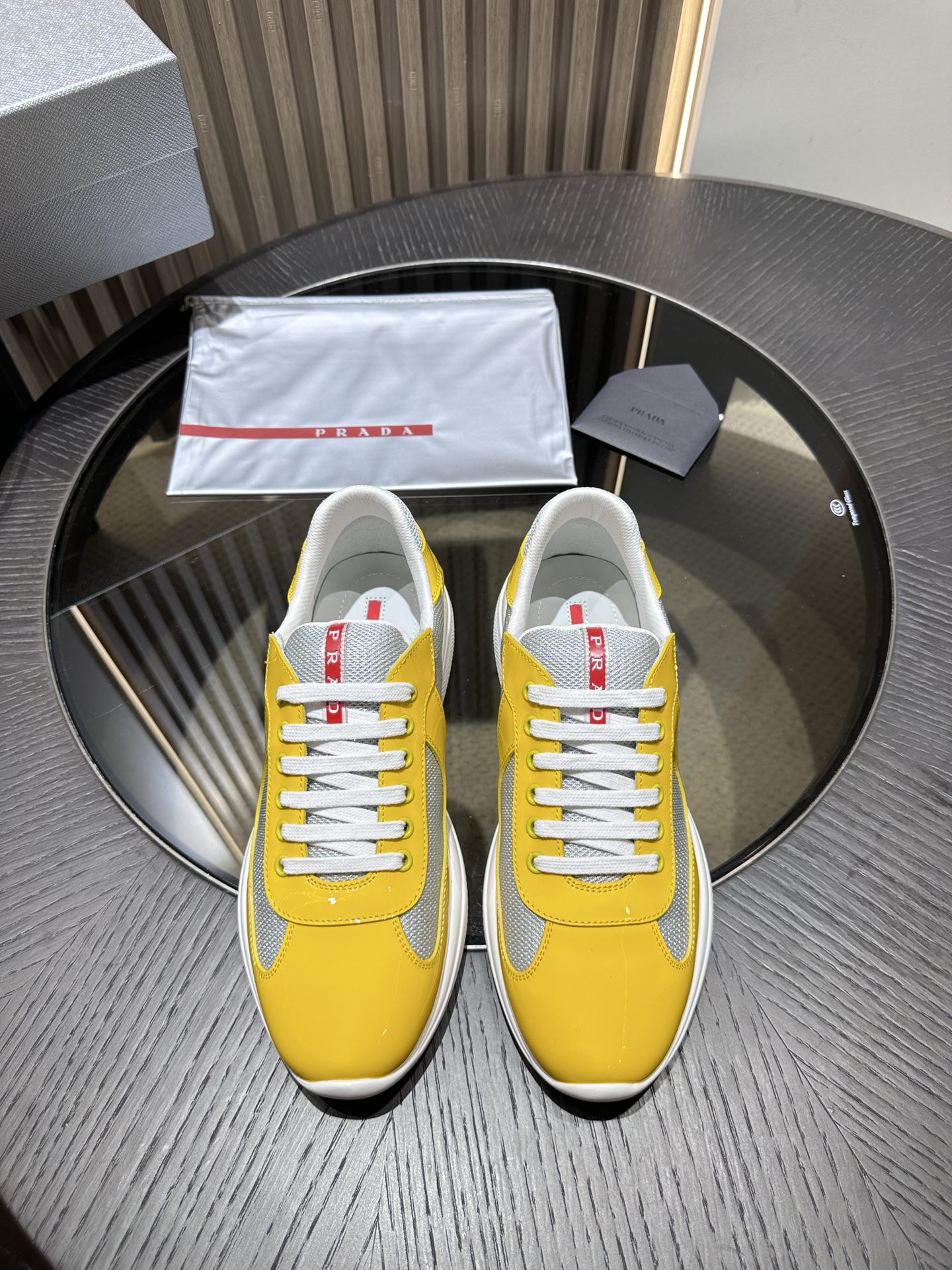 Pra*a sneaker 2024102503