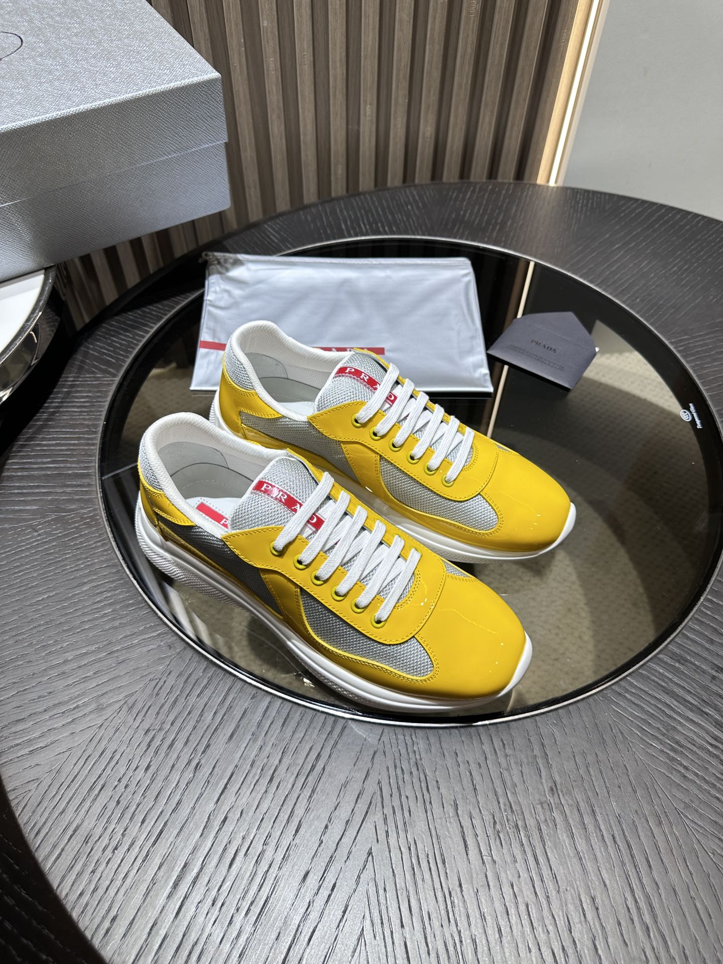 Pra*a sneaker 2024102503