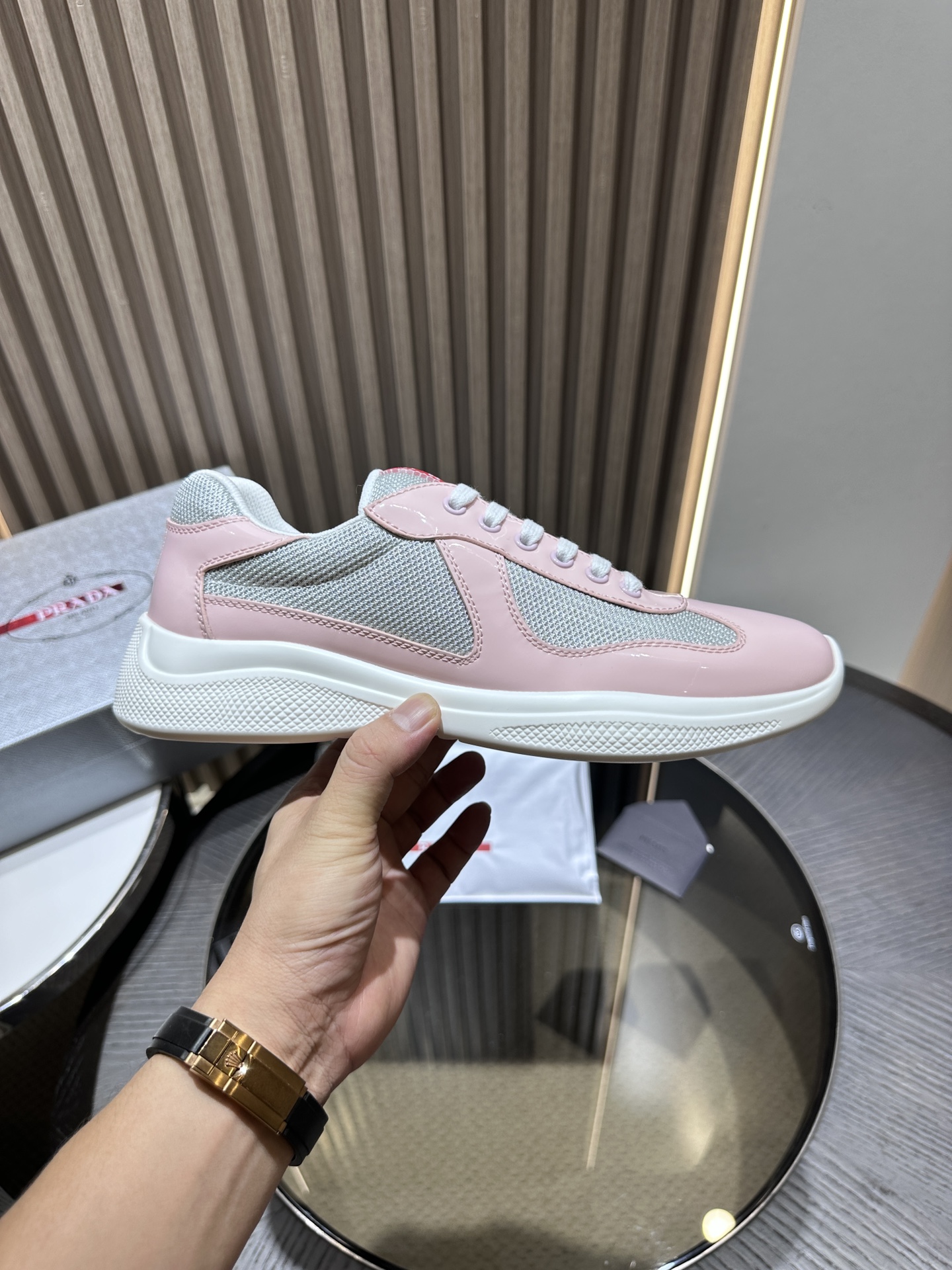 Pra*a sneaker 2024102504