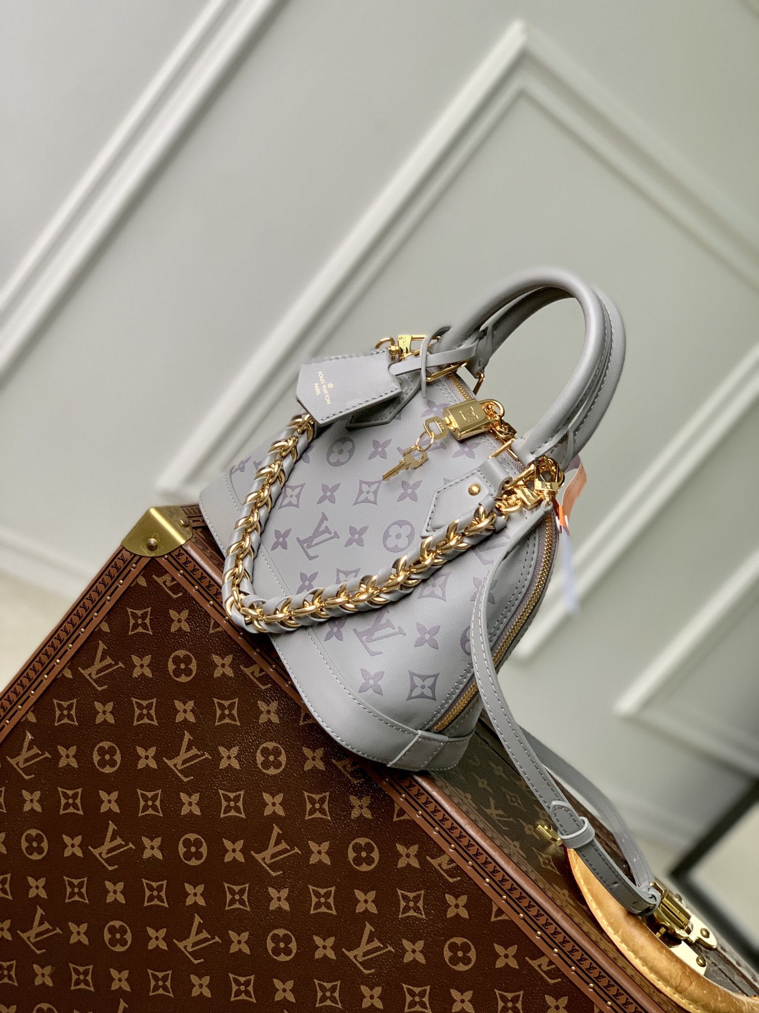 LV M12561 Alma BB Trianon Gray 23.5x17.5x11.5cm