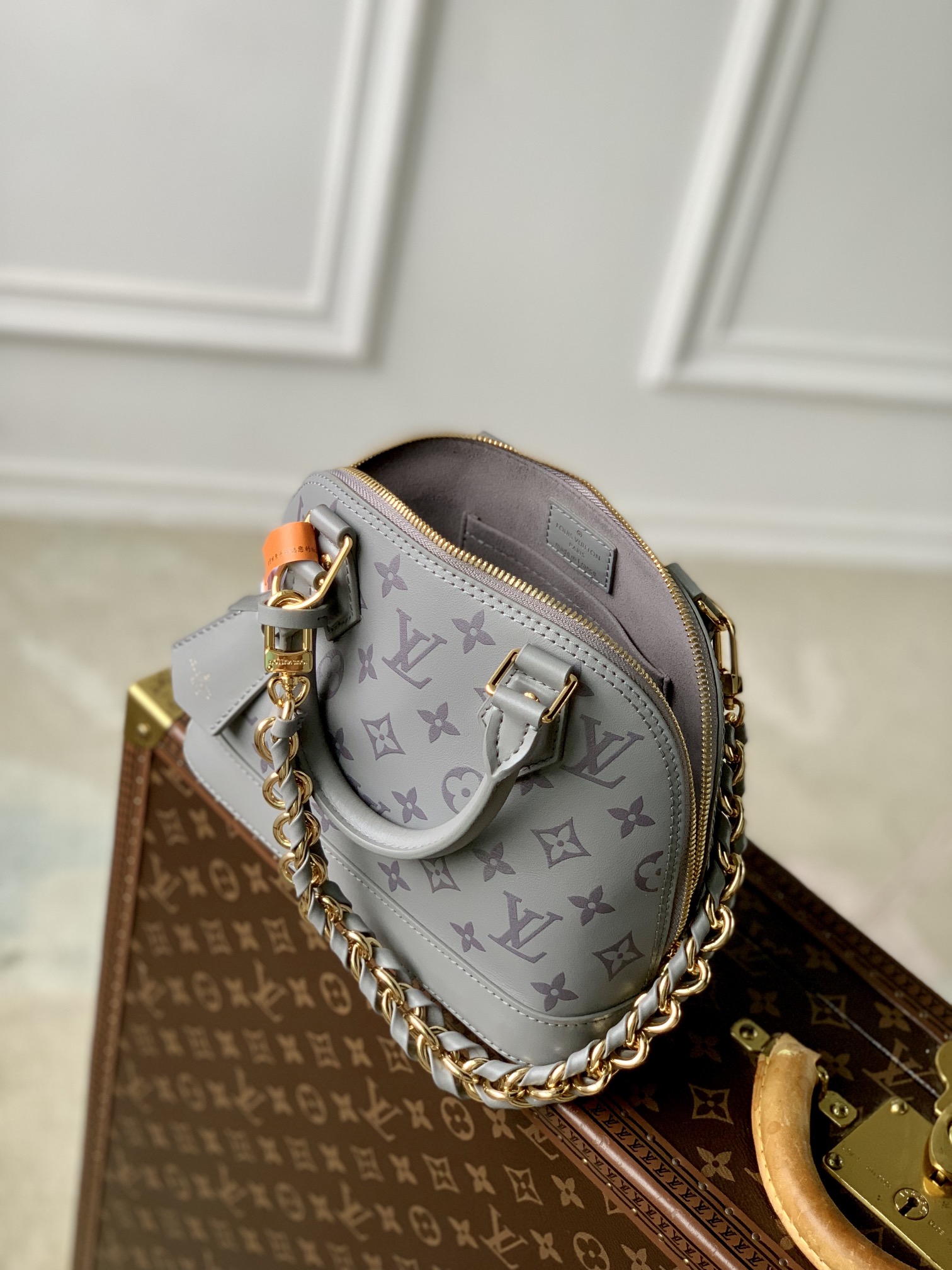 LV M12561 Alma BB Trianon Gray 23.5x17.5x11.5cm