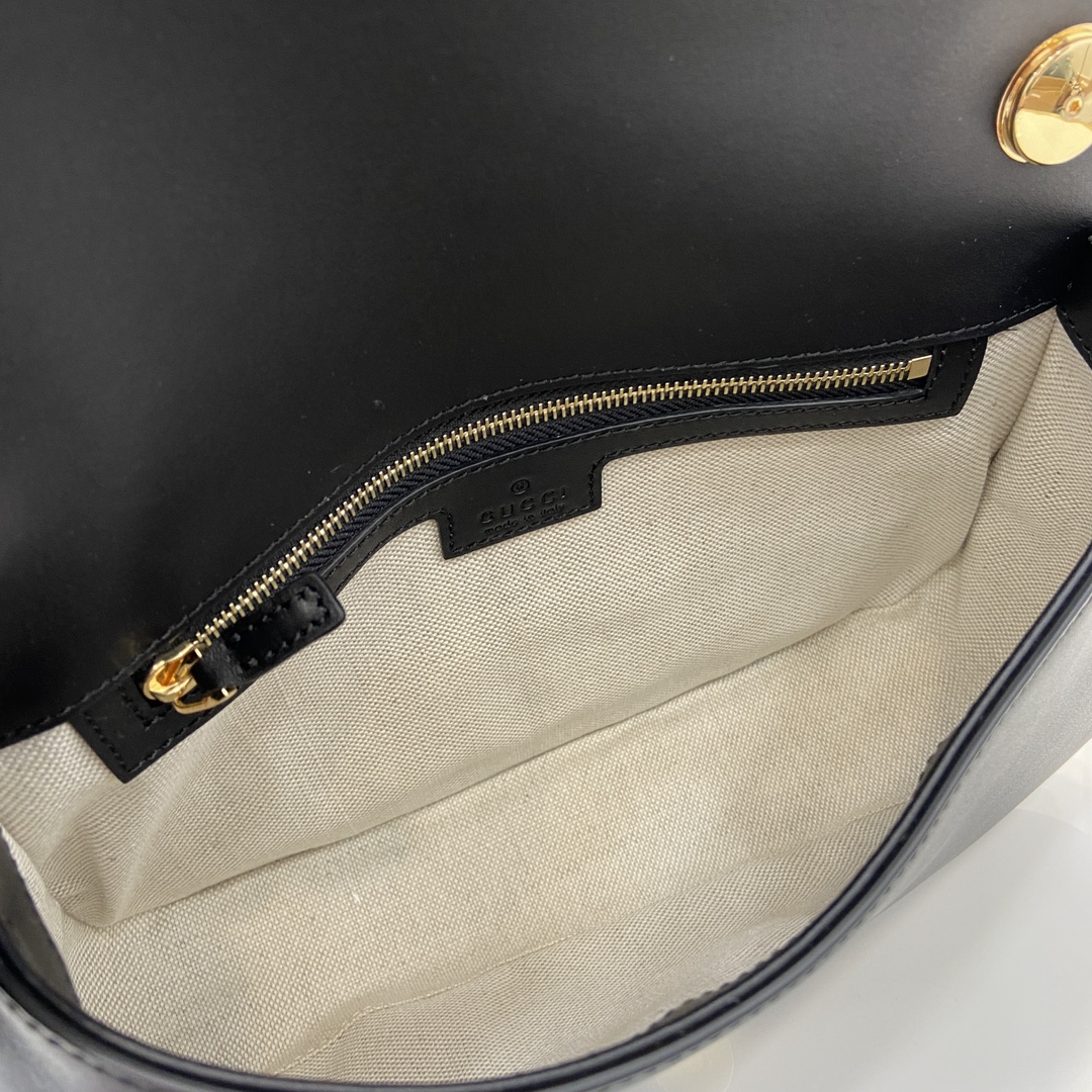 G*u*i blondie medium top handle bag  black 27x17x7cm