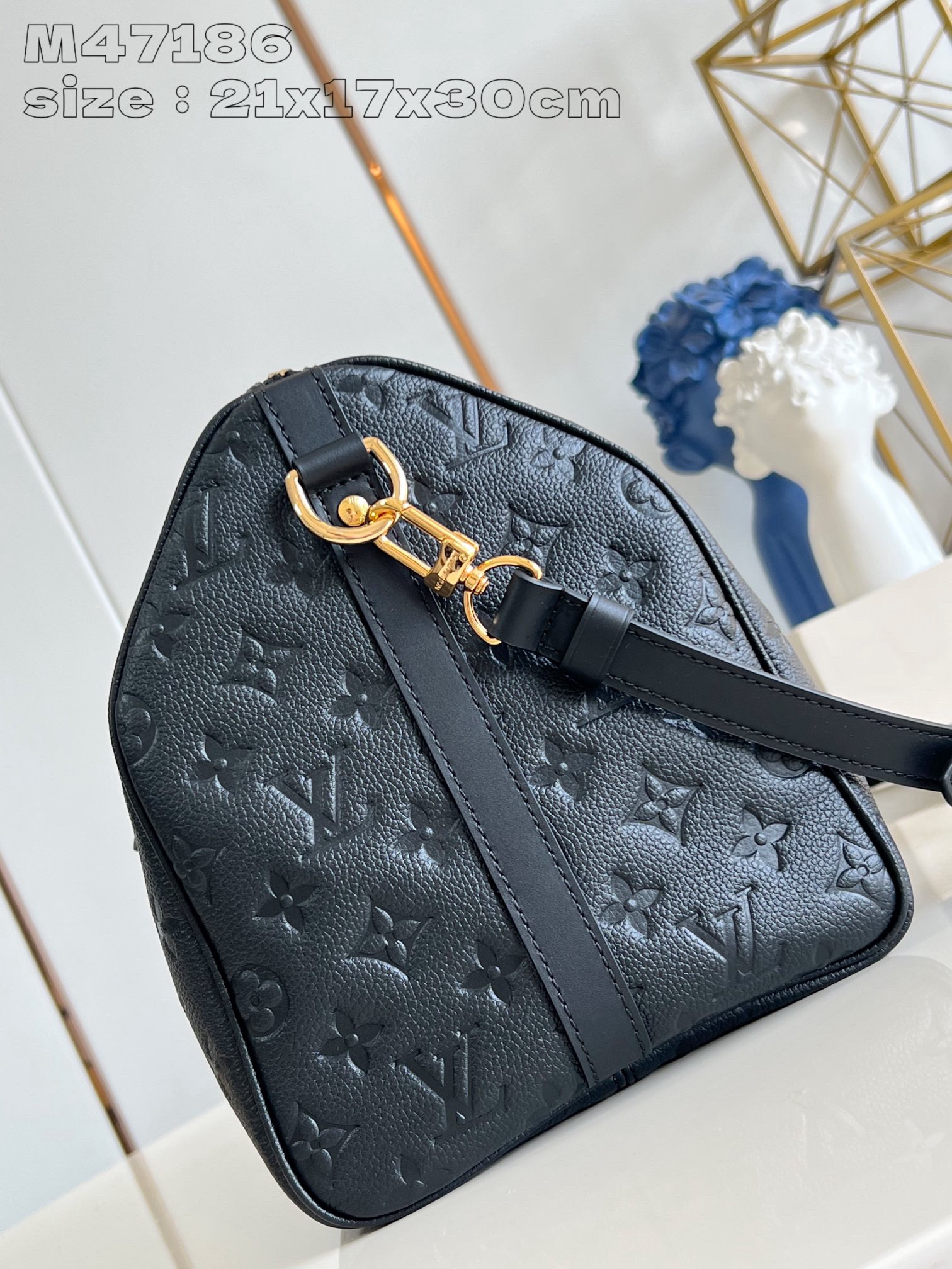 LV speedy soft 30 M47186 30*21*17CM