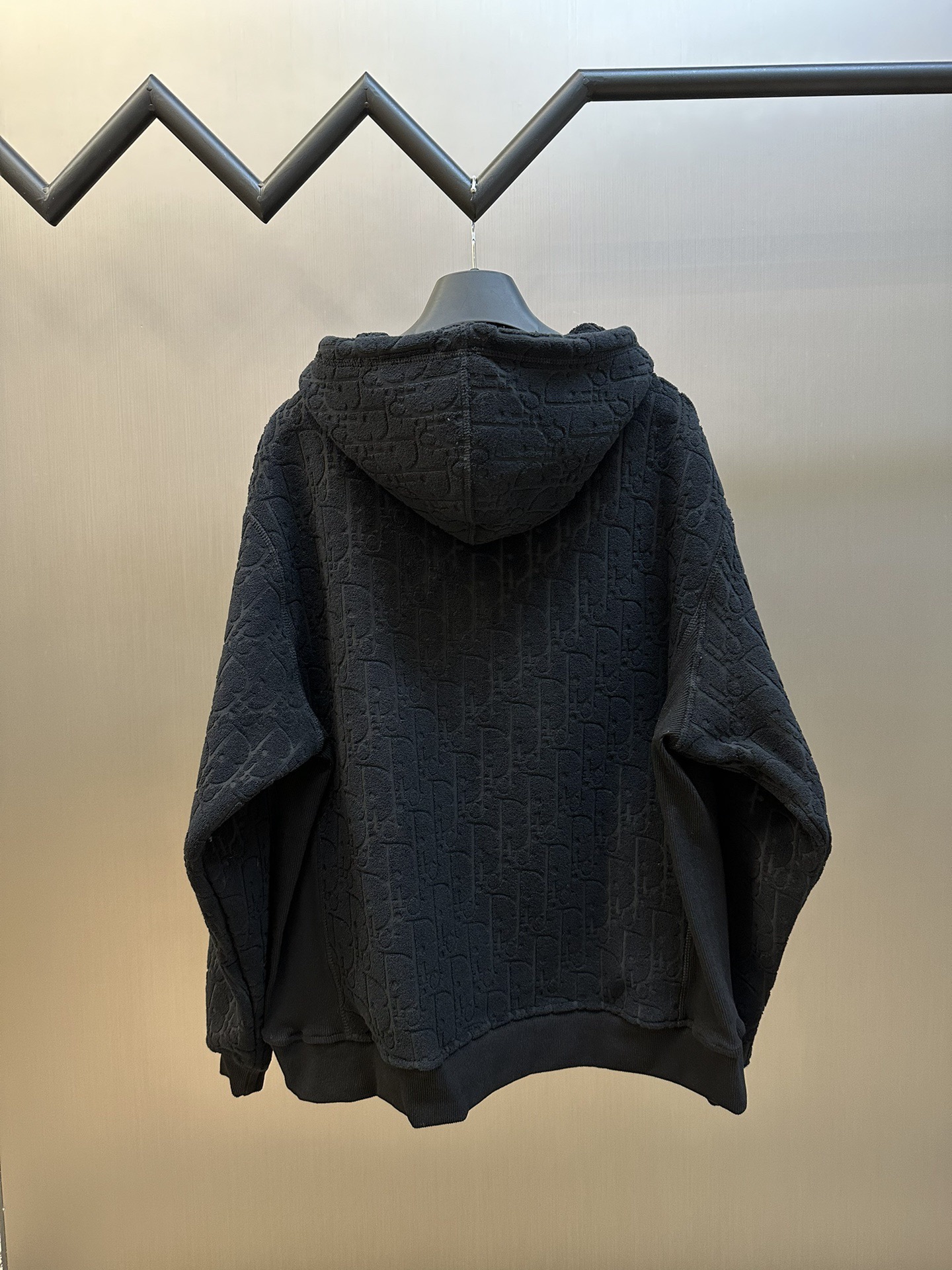 D*or hoodie black 2024102901