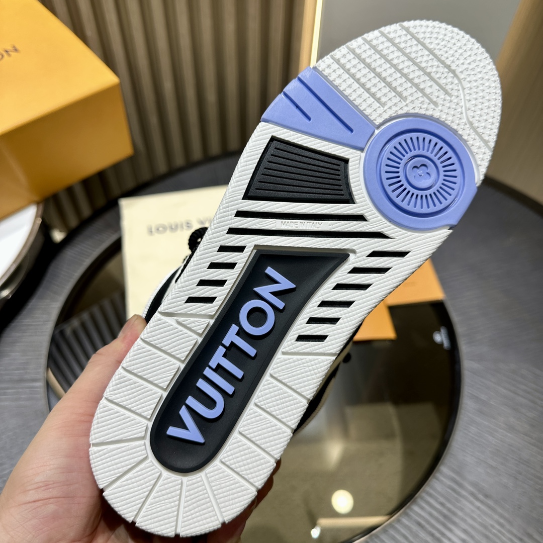 LV sneaker 2024103102