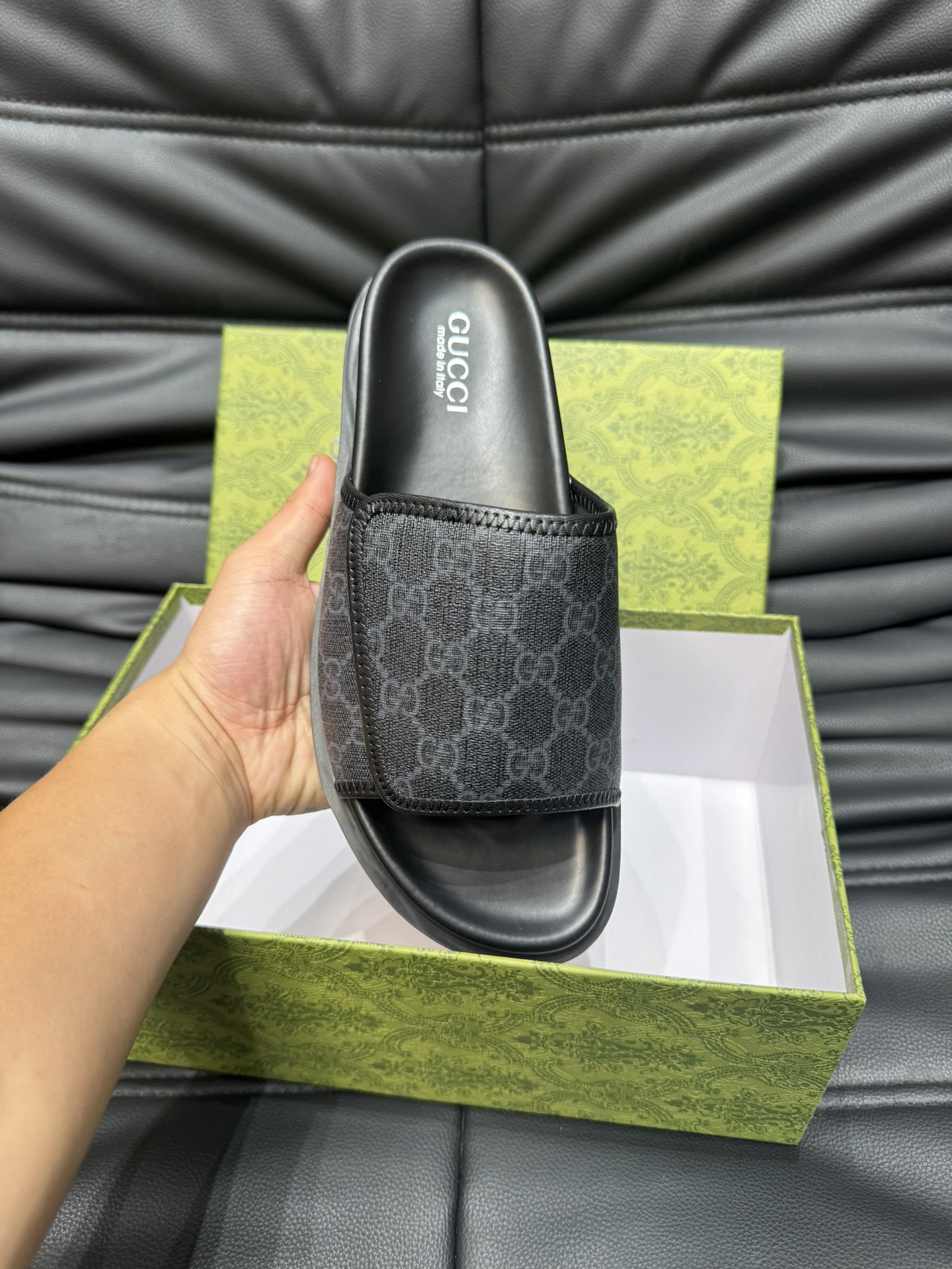 G*u*i slipper 2024103101