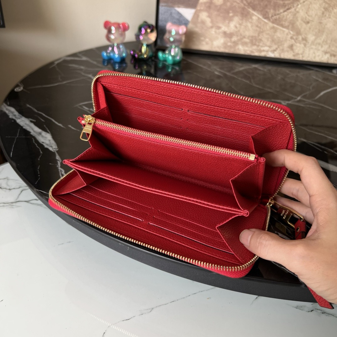 LV wallet red 19CM 2024110701