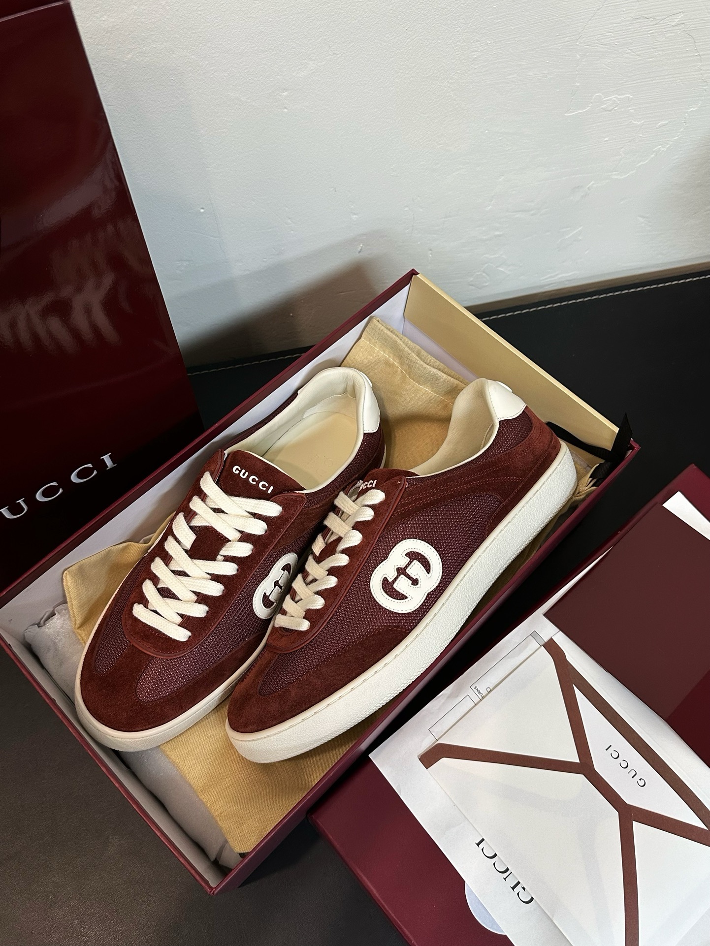 G*u*i sneaker 2024110901