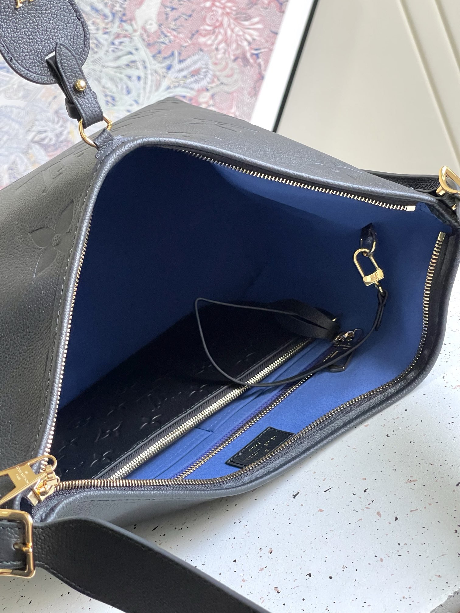 LV Empreinte Monogram Giant CarryAll MM Black 39CM
