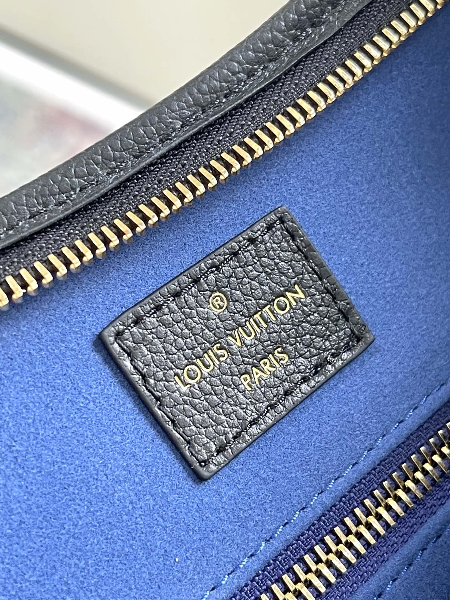 LV Empreinte Monogram Giant CarryAll MM Black 39CM