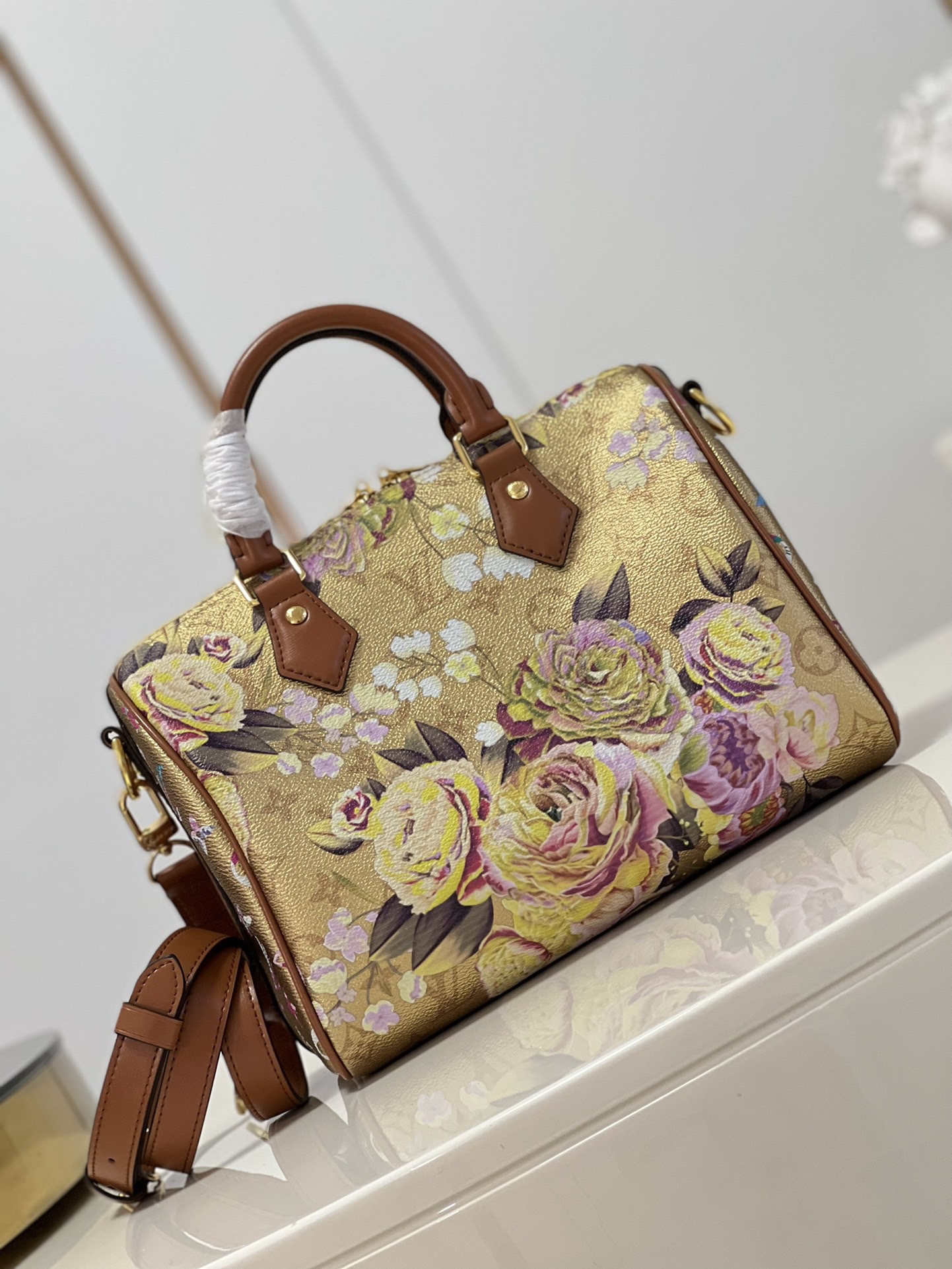 l**is V*t*n gold speedy flower garden bandouliere 25 m21317