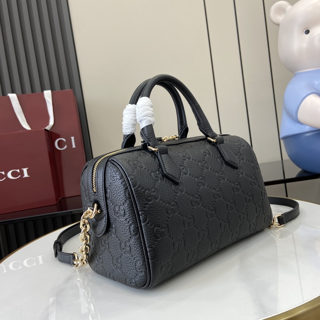 G*u*i gg emblem small top handle bag 25.5x16x14cm