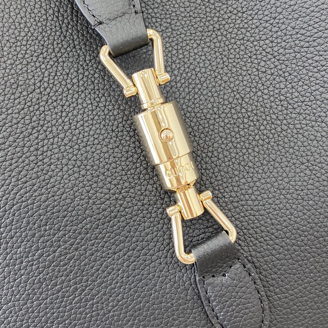 G*u*i jackie 1961 medium shoulder bag 35x32x5.5cm