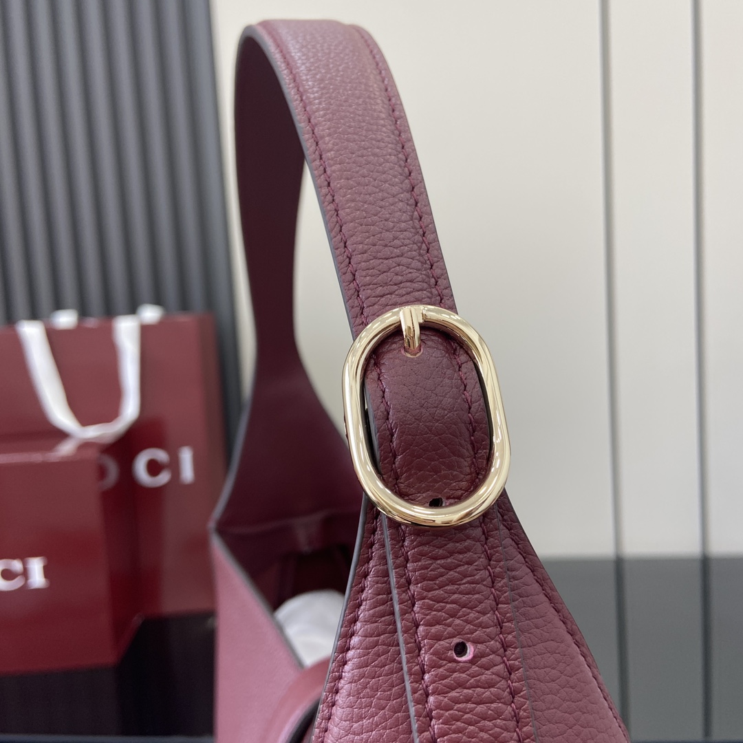 G*u*i jackie 1961 medium shoulder bag red 35x32x5.5cm