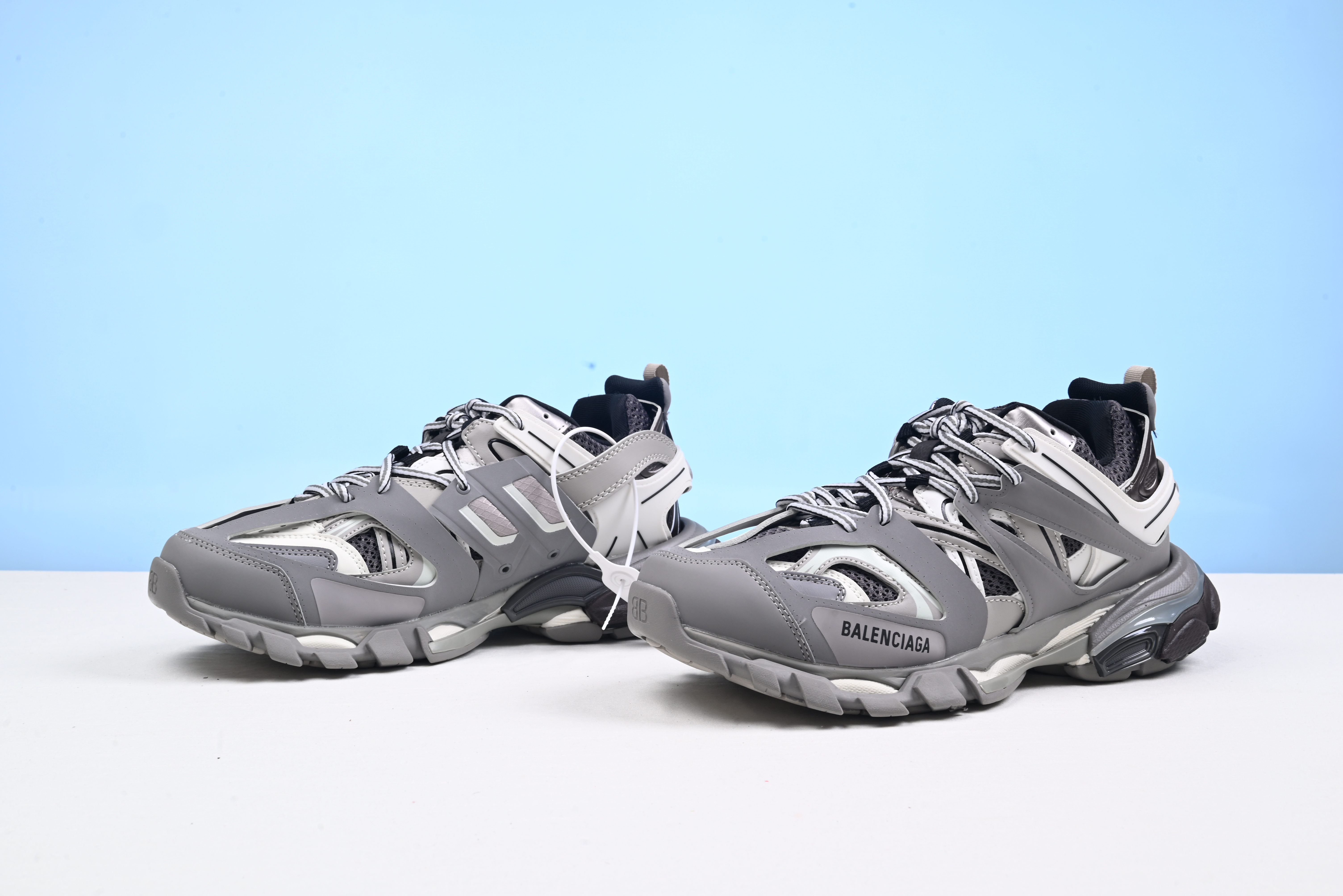 Ba*len*cia*ga track sneaker 2024120501
