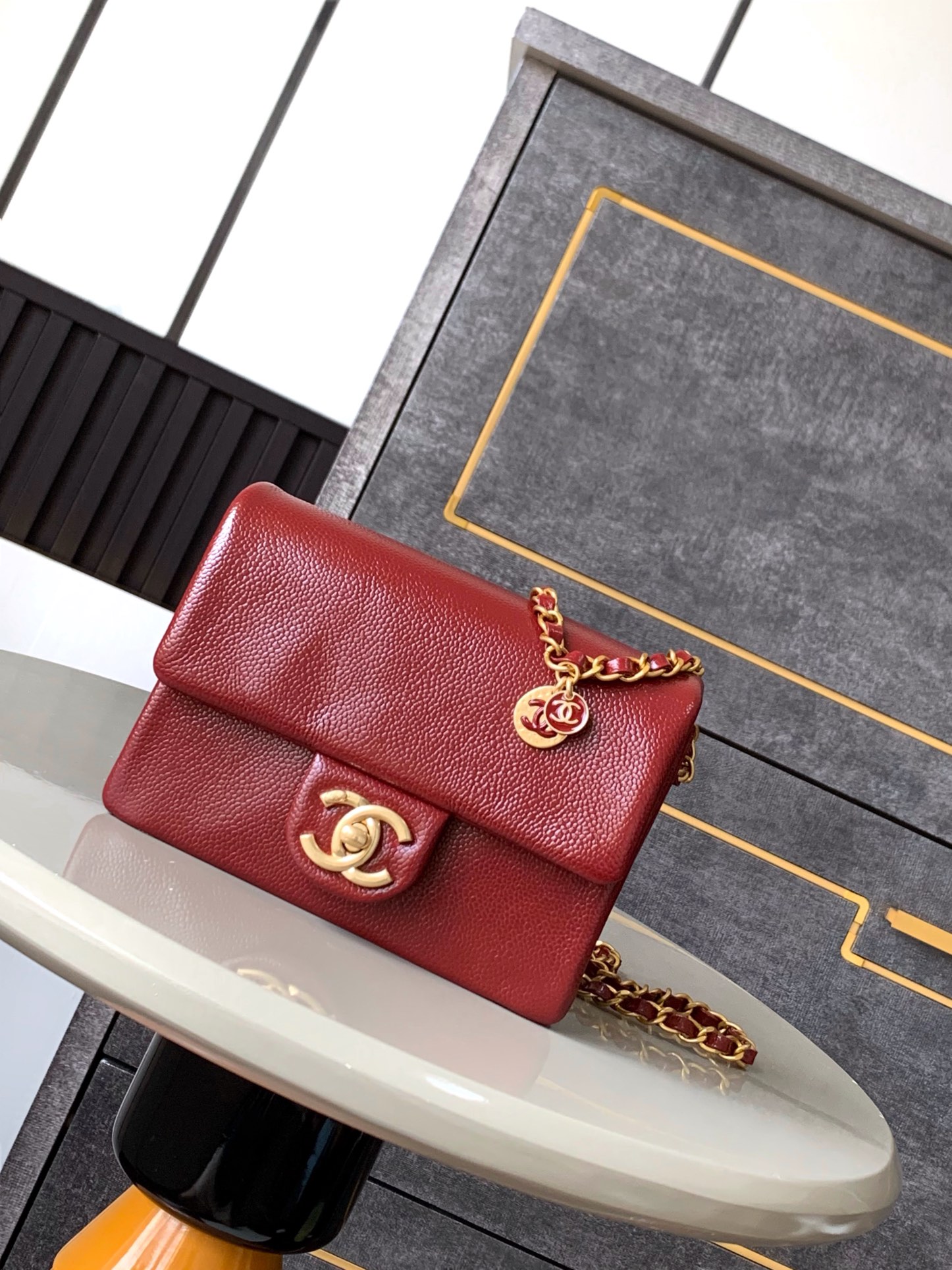 Ch*el mini grained shiny calfskin & gold-tone metal flap bag 17.5cm 2024120603