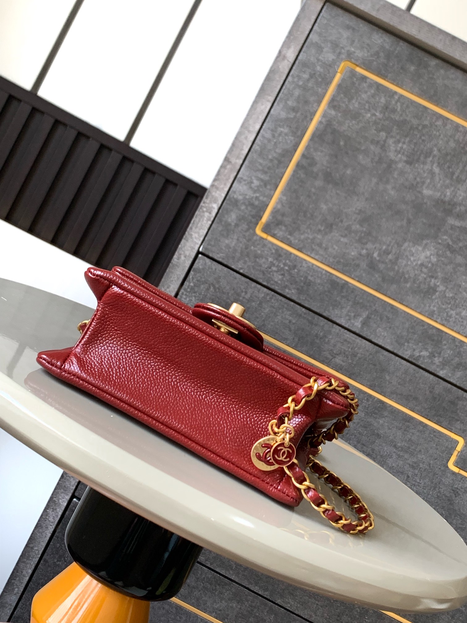 Ch*el mini grained shiny calfskin & gold-tone metal flap bag 17.5cm 2024120603