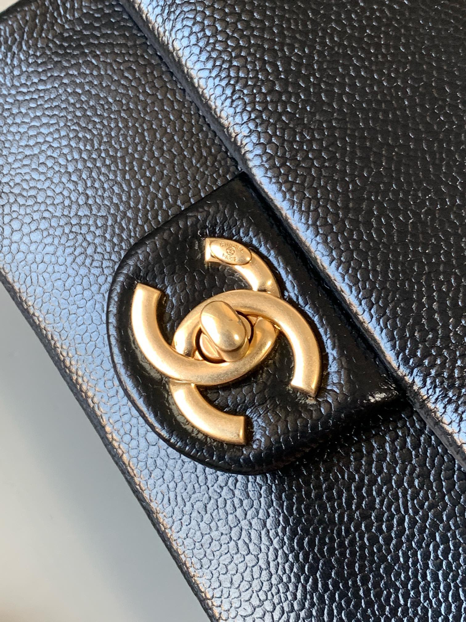 Ch*el mini grained shiny calfskin & gold-tone metal flap bag 17.5cm 2024120604