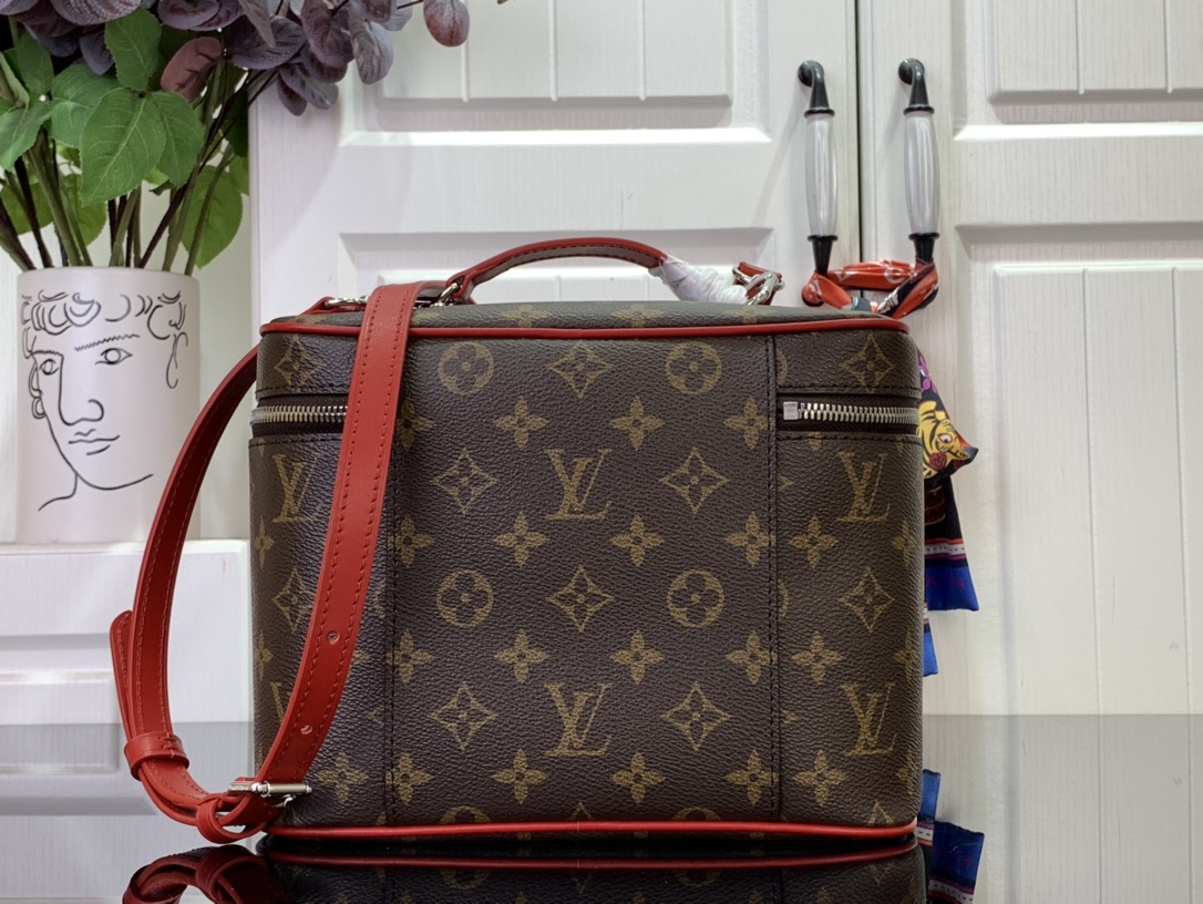 LV nice BB Monogram macassar vanity 18*14.5*24CM 2024121009