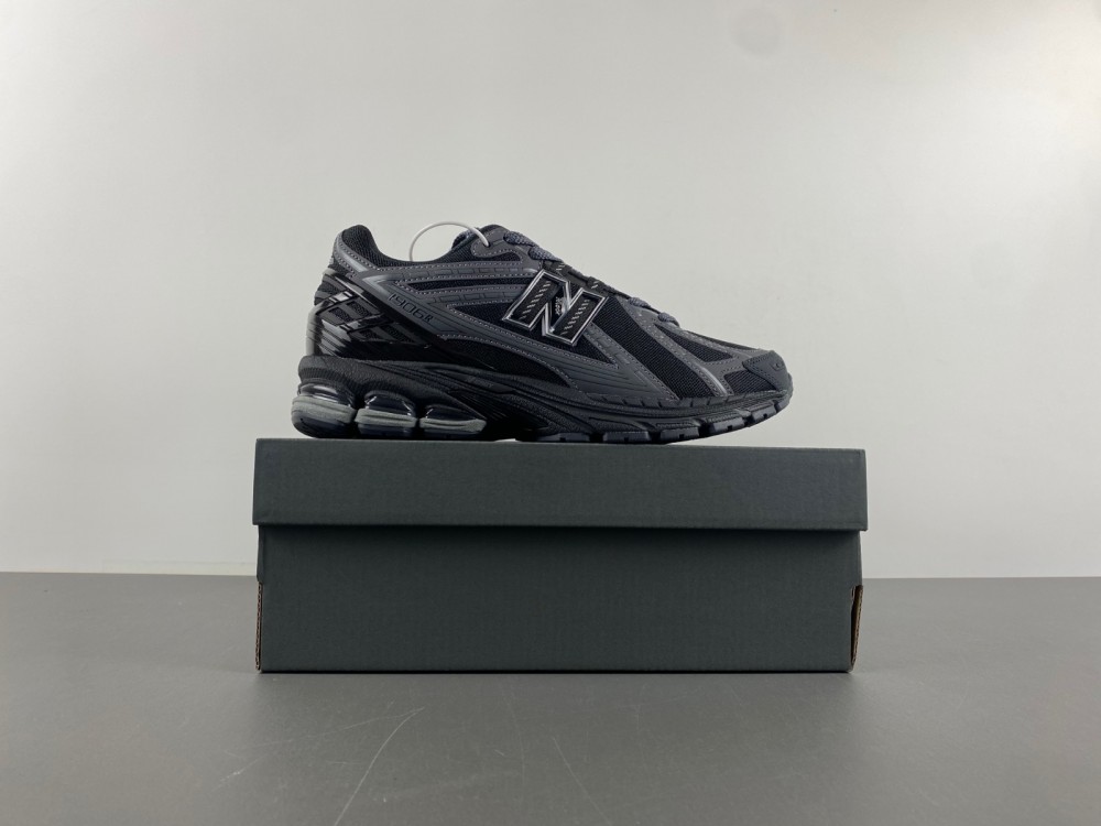 New Balance 1906R Black Phantom  M1906RLB