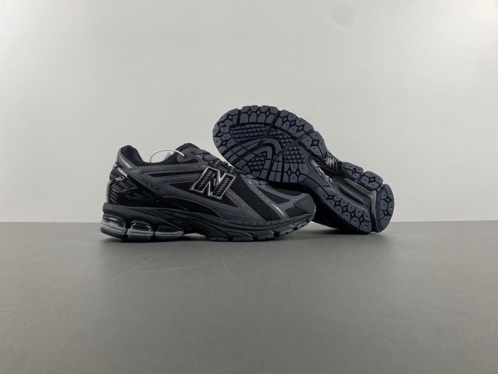 New Balance 1906R Black Phantom  M1906RLB