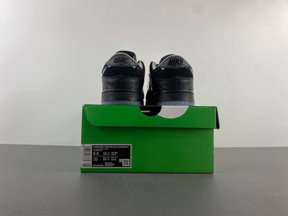 Nike Dunk Low Ducks of a Feather Black University of Oregon PE  HV1470-001