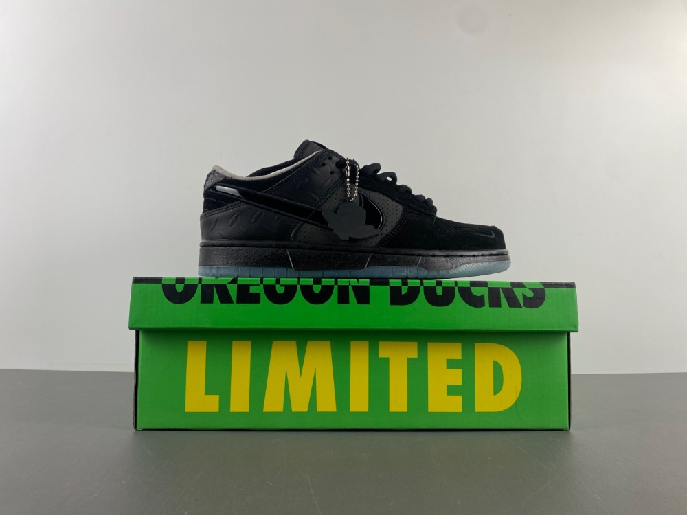 Nike Dunk Low Ducks of a Feather Black University of Oregon PE  HV1470-001